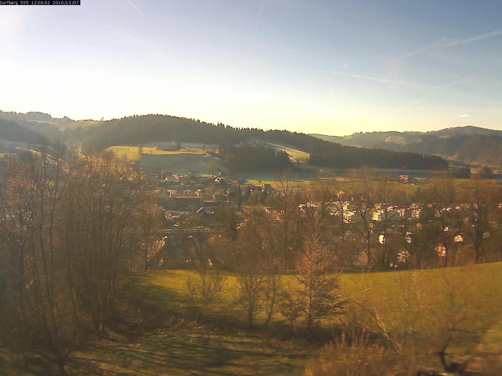 Webcam-Bild: Aussicht vom Dorfberg in Langnau 20161207-120601