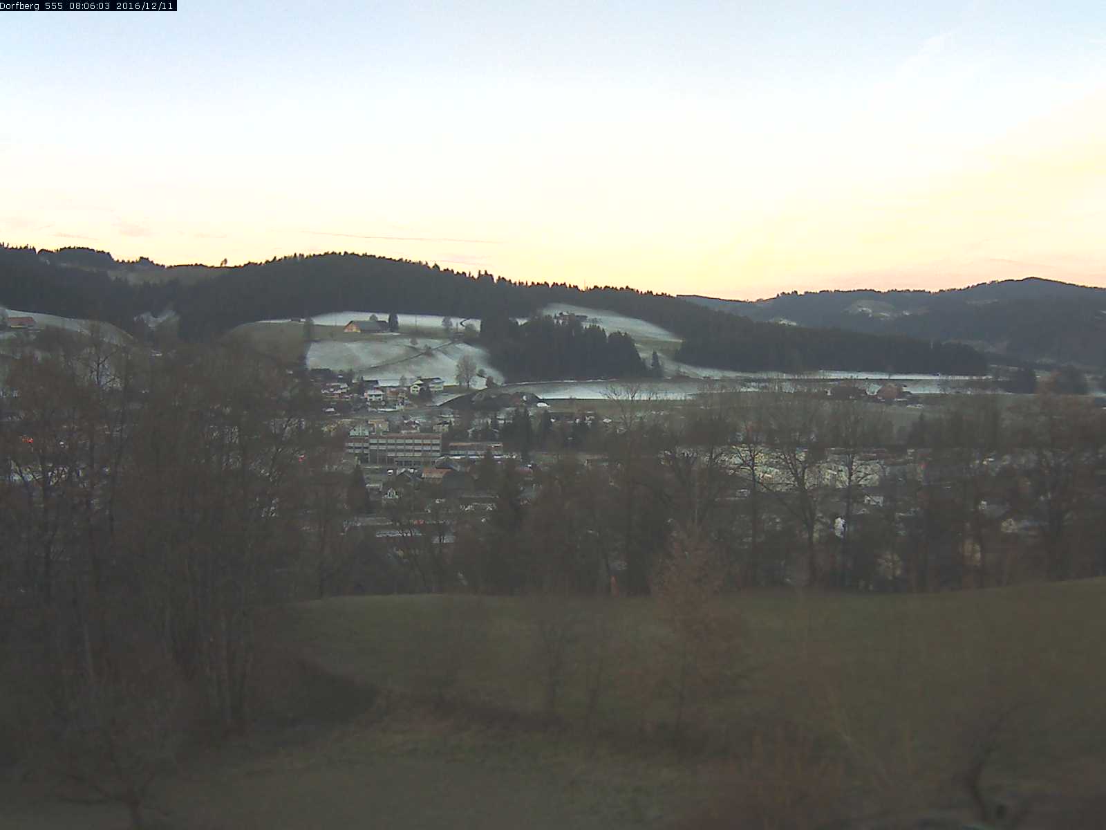 Webcam-Bild: Aussicht vom Dorfberg in Langnau 20161211-080601