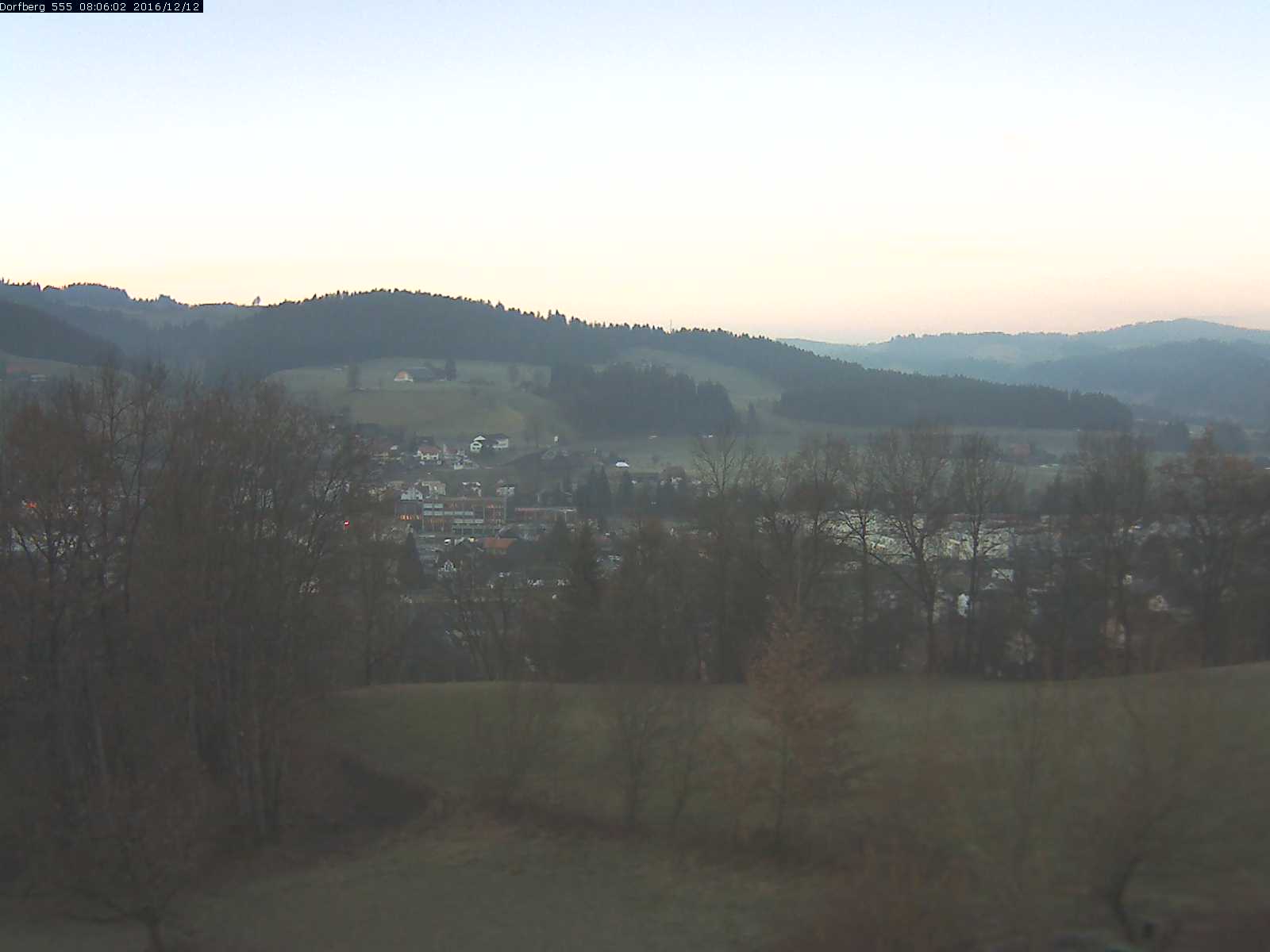 Webcam-Bild: Aussicht vom Dorfberg in Langnau 20161212-080602