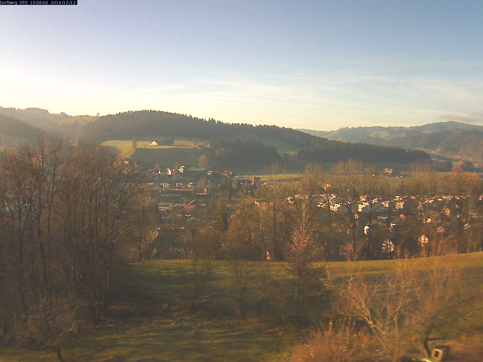 Webcam-Bild: Aussicht vom Dorfberg in Langnau 20161212-100601