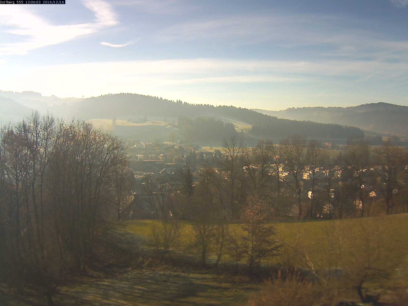 Webcam-Bild: Aussicht vom Dorfberg in Langnau 20161216-120601