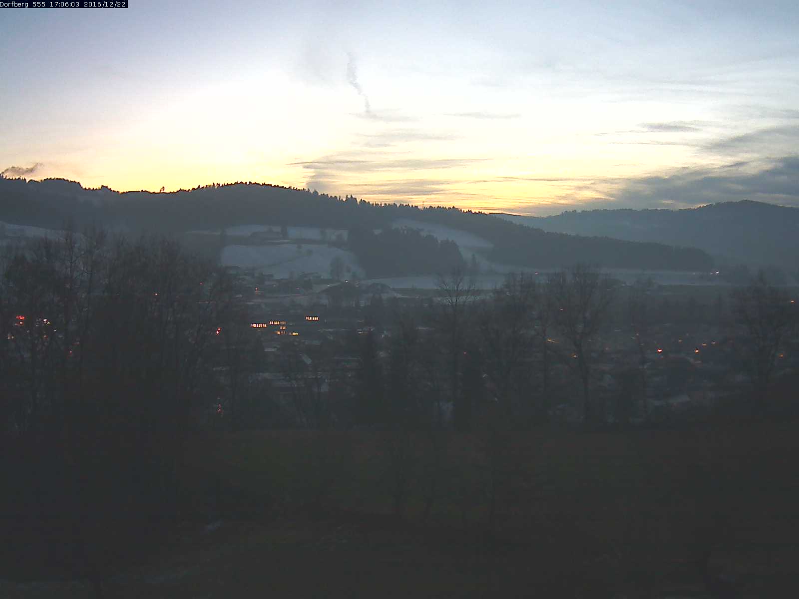 Webcam-Bild: Aussicht vom Dorfberg in Langnau 20161222-170601