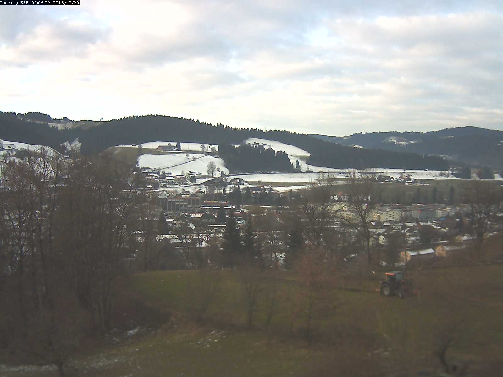 Webcam-Bild: Aussicht vom Dorfberg in Langnau 20161223-090601