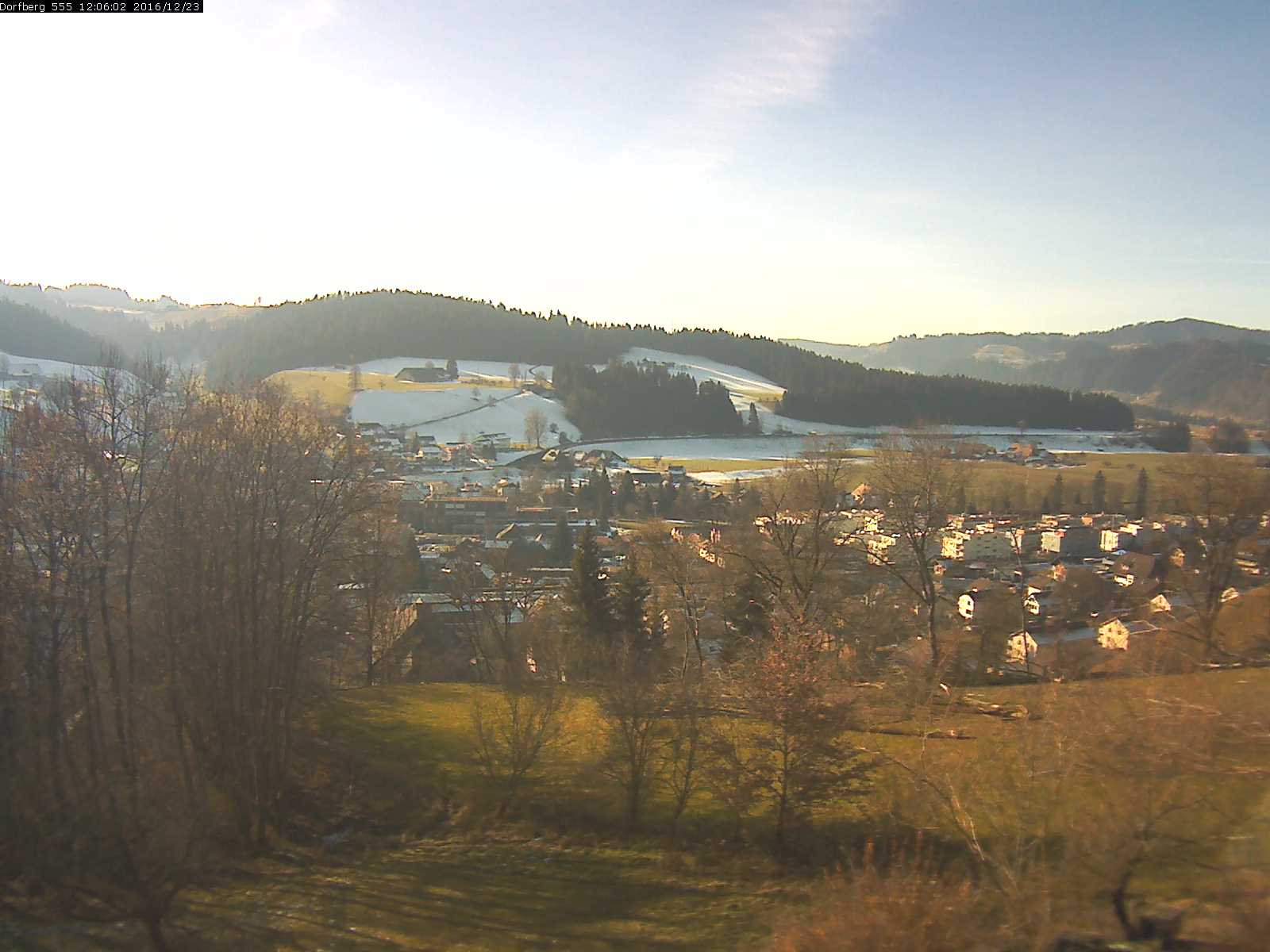 Webcam-Bild: Aussicht vom Dorfberg in Langnau 20161223-120601