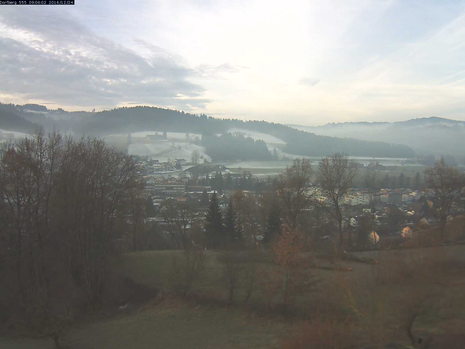 Webcam-Bild: Aussicht vom Dorfberg in Langnau 20161224-090601