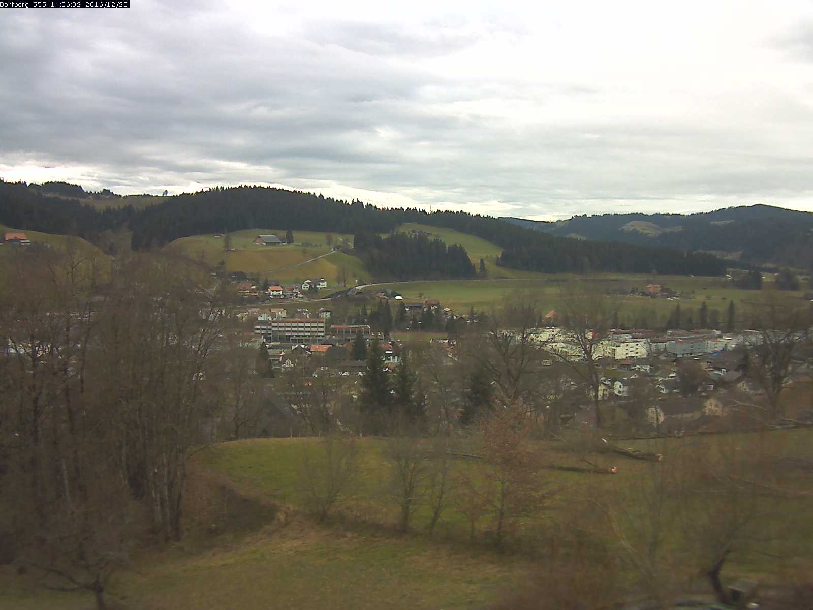 Webcam-Bild: Aussicht vom Dorfberg in Langnau 20161225-140602