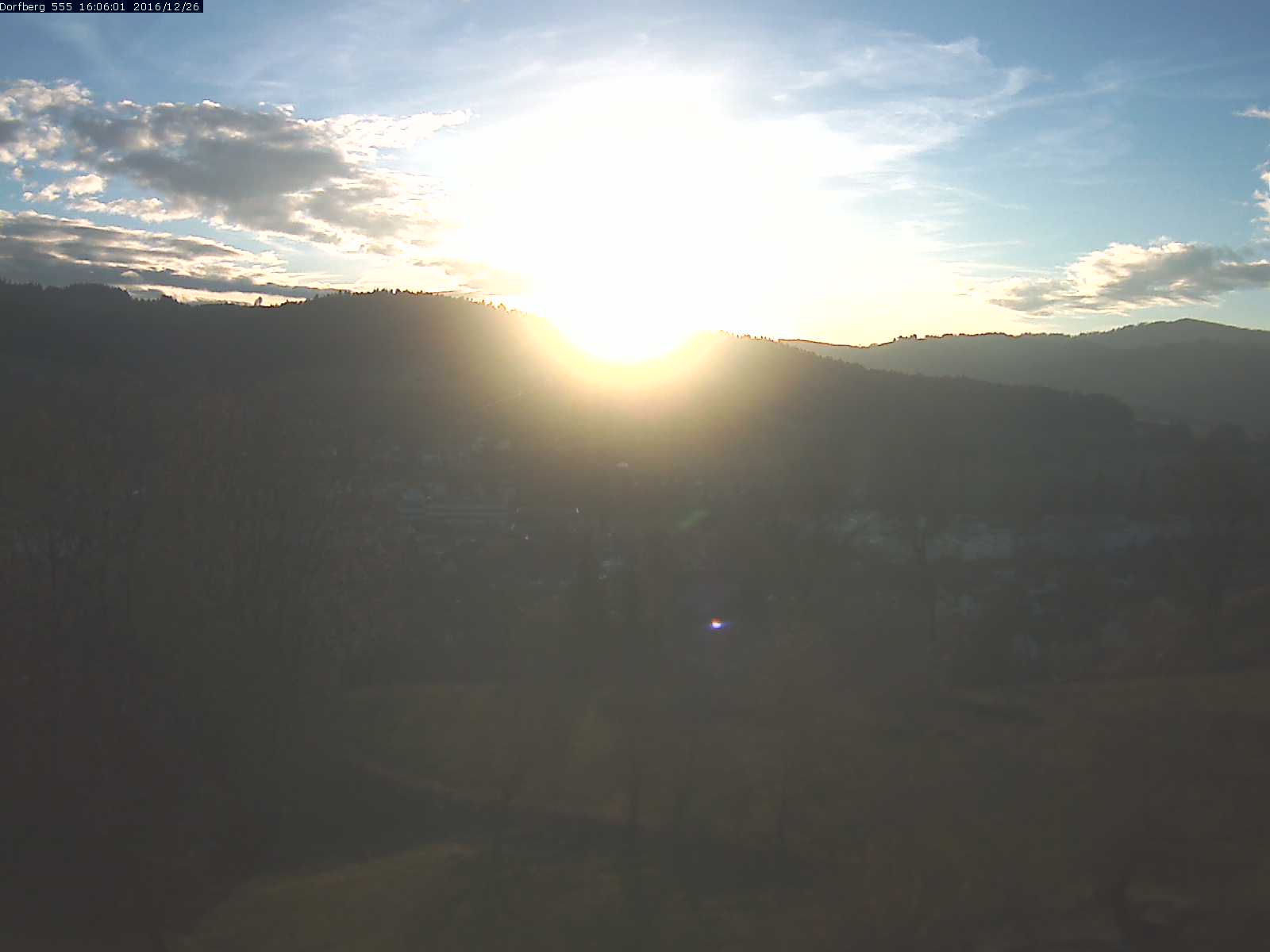 Webcam-Bild: Aussicht vom Dorfberg in Langnau 20161226-160601