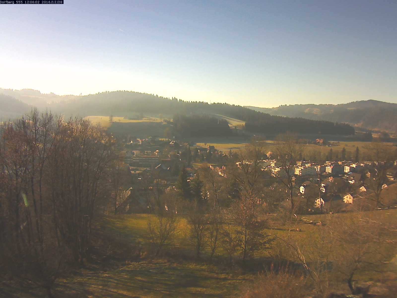 Webcam-Bild: Aussicht vom Dorfberg in Langnau 20161228-120601
