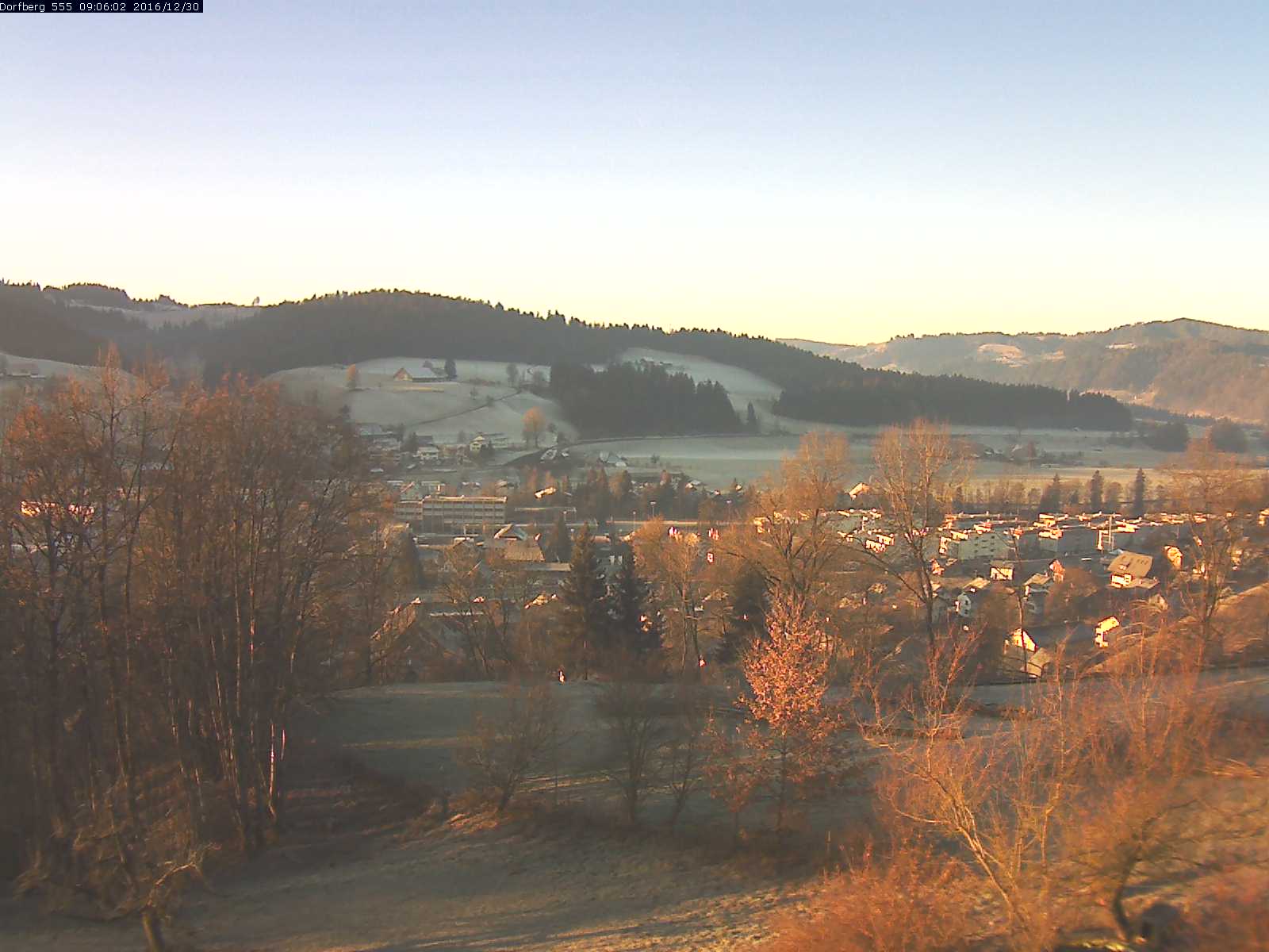 Webcam-Bild: Aussicht vom Dorfberg in Langnau 20161230-090601