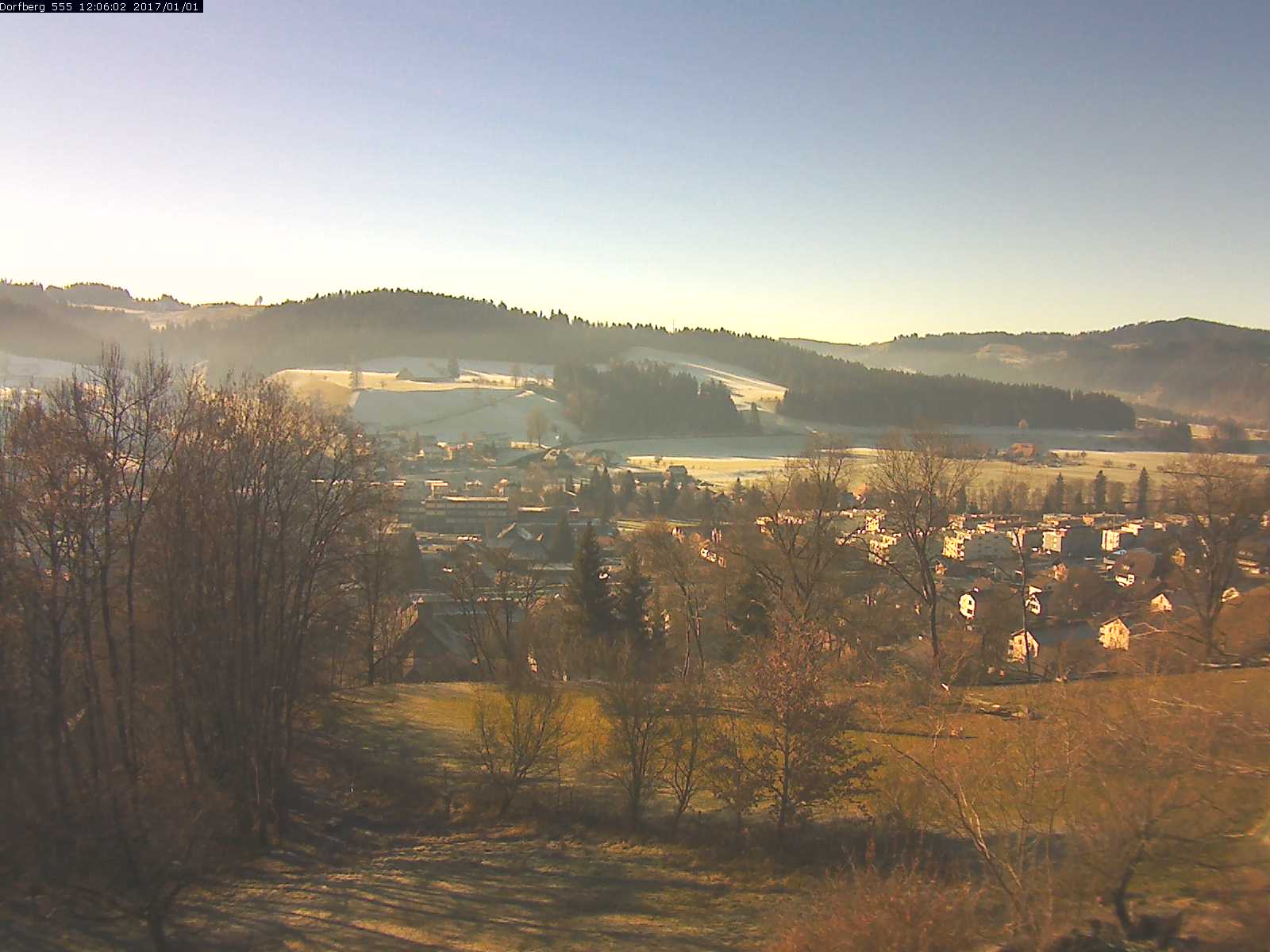 Webcam-Bild: Aussicht vom Dorfberg in Langnau 20170101-120601