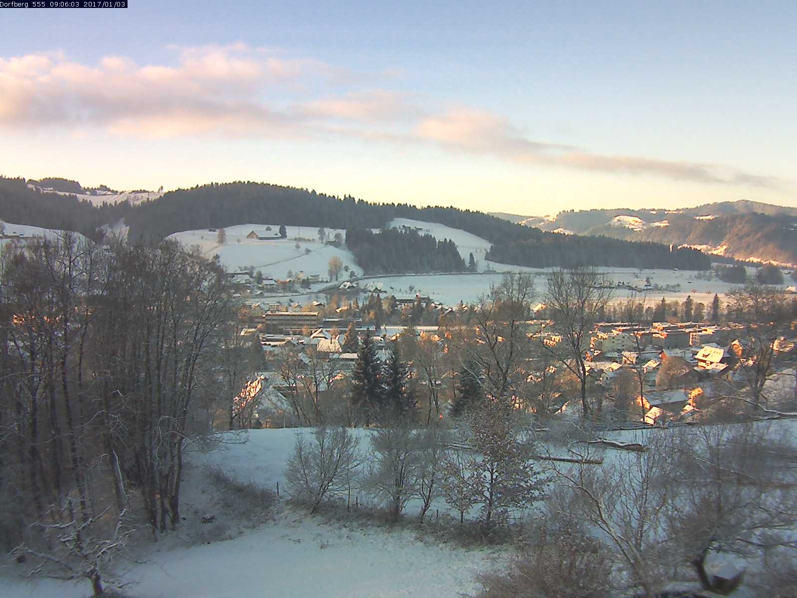 Webcam-Bild: Aussicht vom Dorfberg in Langnau 20170103-090601