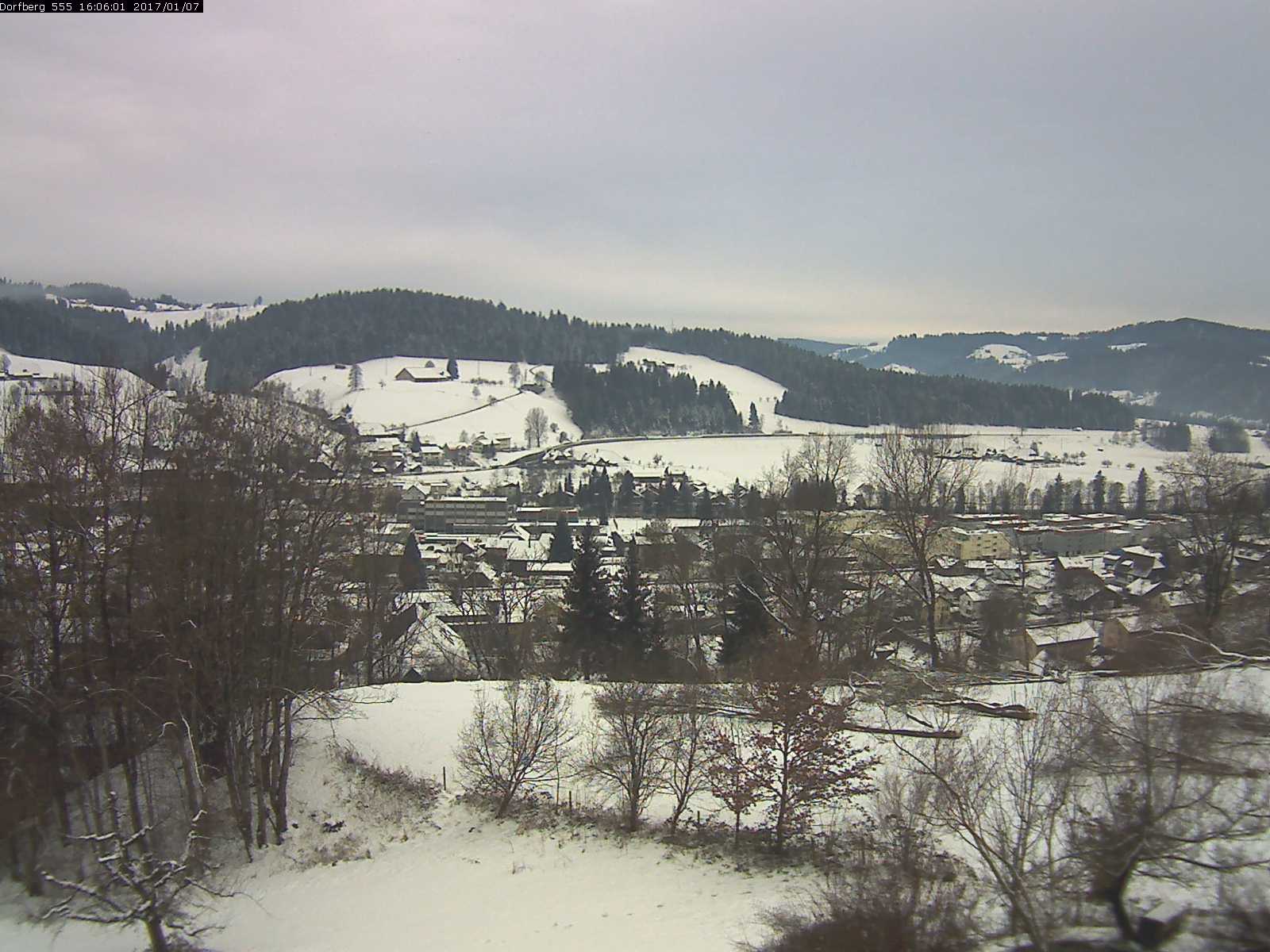 Webcam-Bild: Aussicht vom Dorfberg in Langnau 20170107-160601