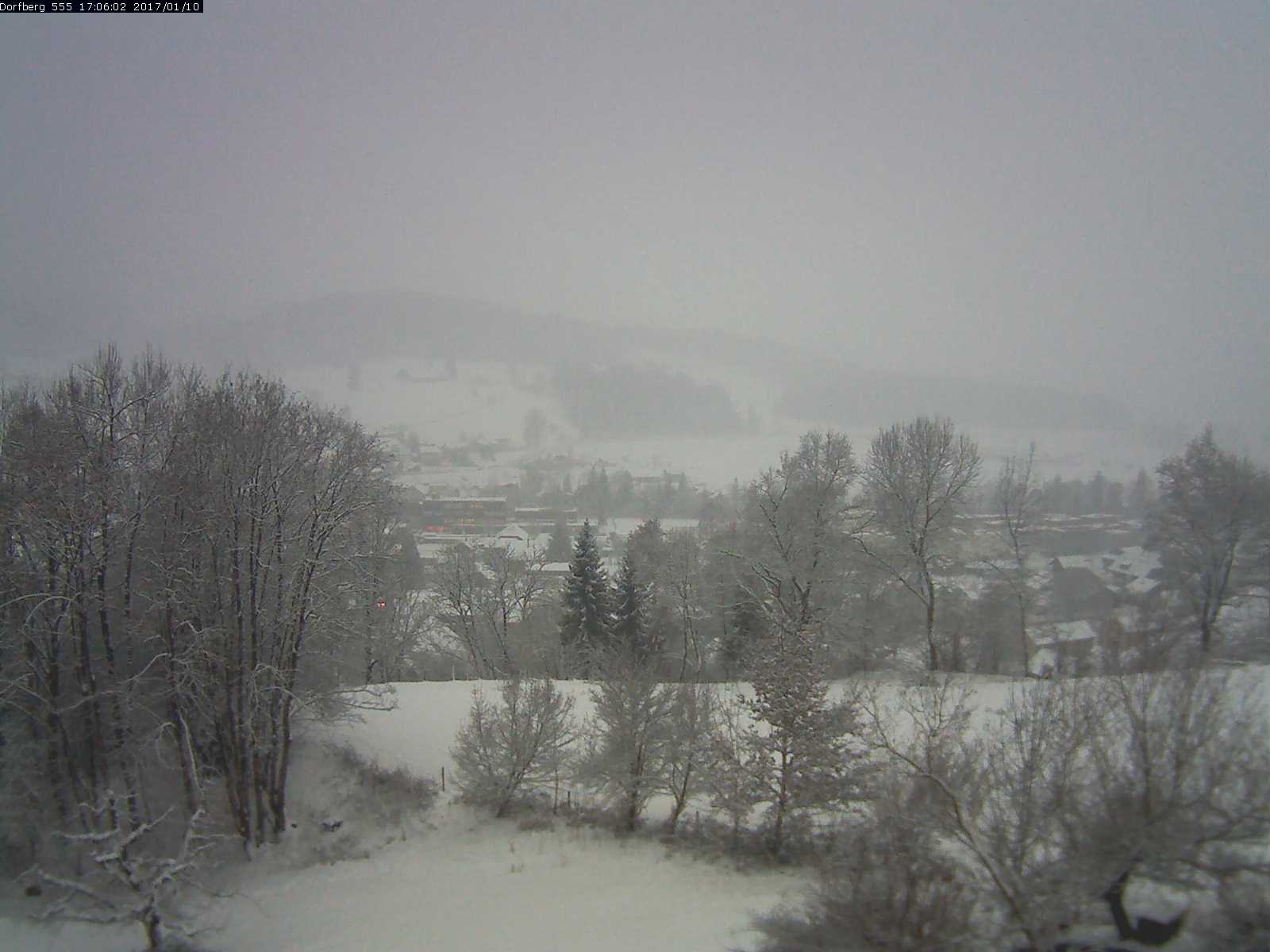 Webcam-Bild: Aussicht vom Dorfberg in Langnau 20170110-170601