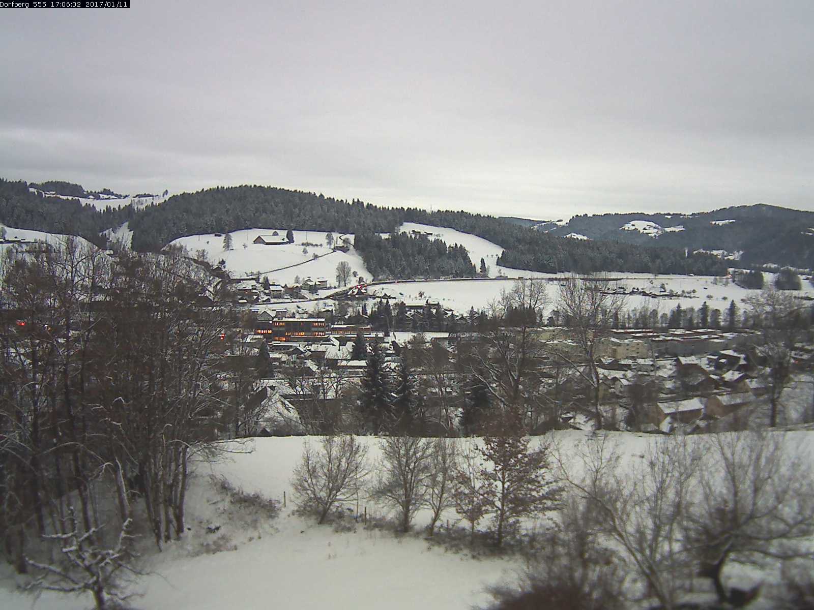 Webcam-Bild: Aussicht vom Dorfberg in Langnau 20170111-170601