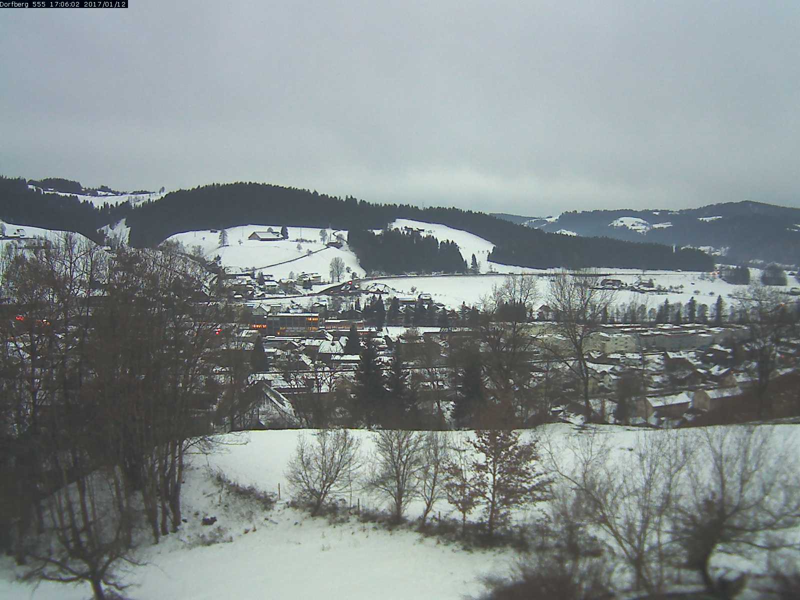 Webcam-Bild: Aussicht vom Dorfberg in Langnau 20170112-170601