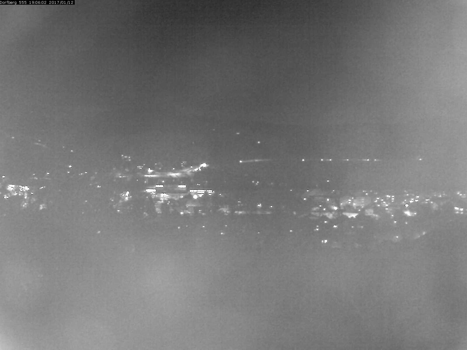 Webcam-Bild: Aussicht vom Dorfberg in Langnau 20170112-190601