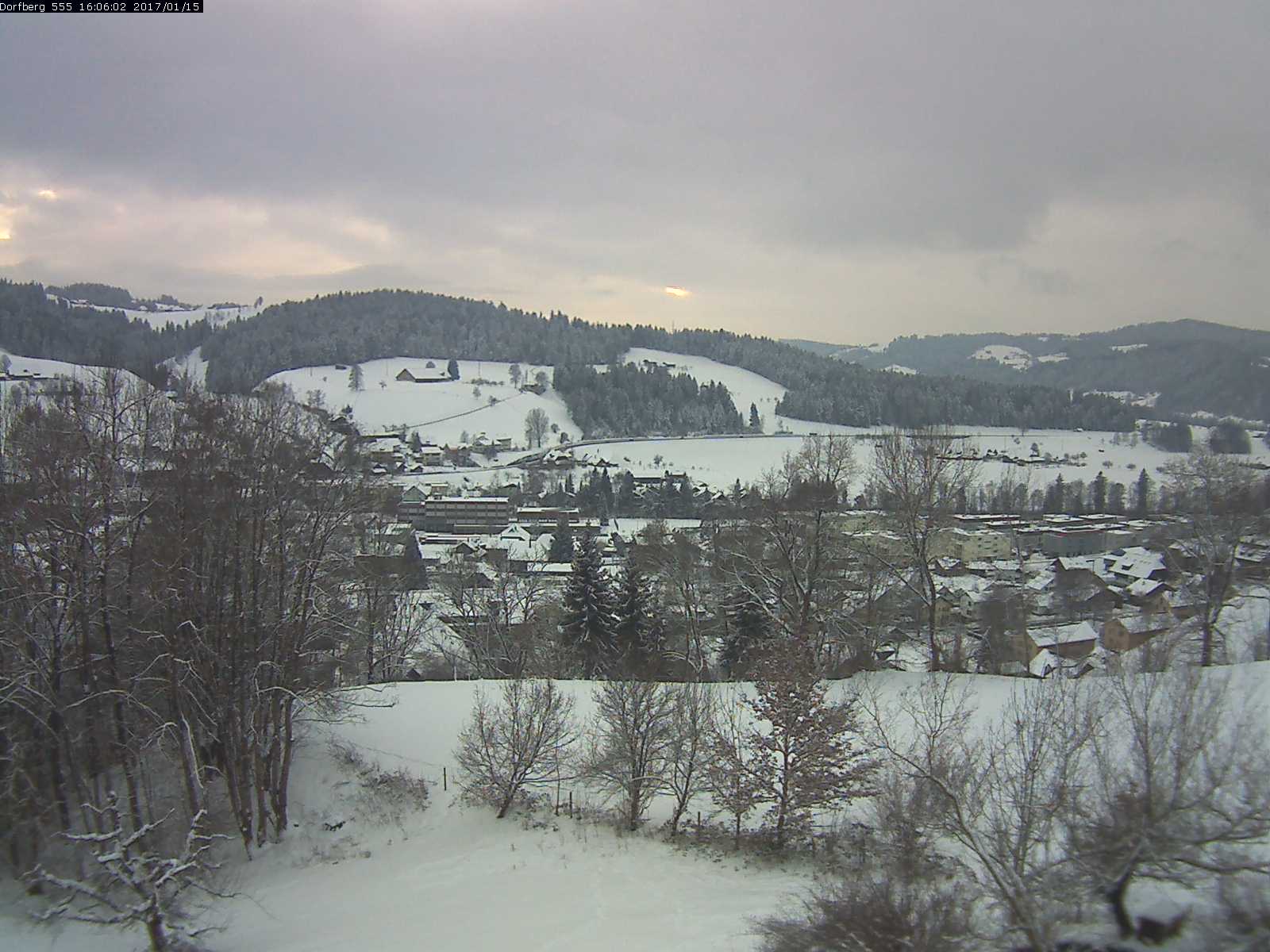 Webcam-Bild: Aussicht vom Dorfberg in Langnau 20170115-160601