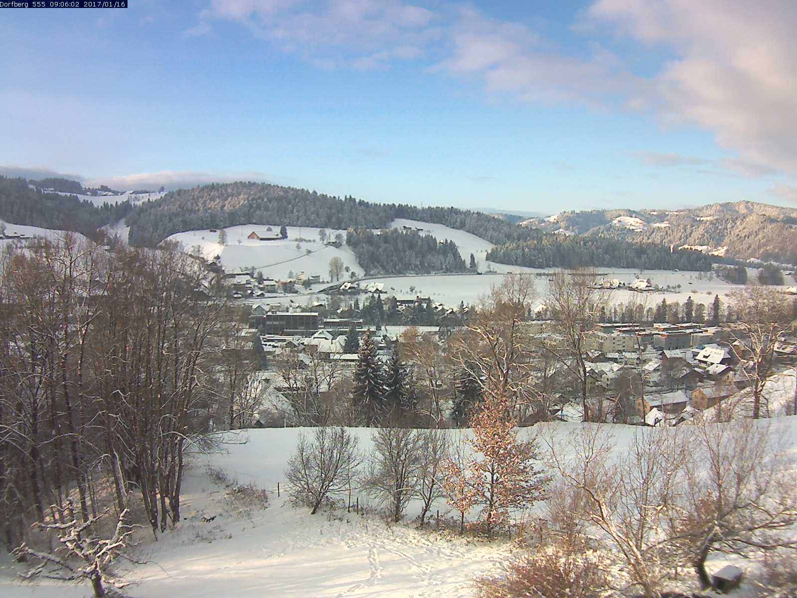 Webcam-Bild: Aussicht vom Dorfberg in Langnau 20170116-090601