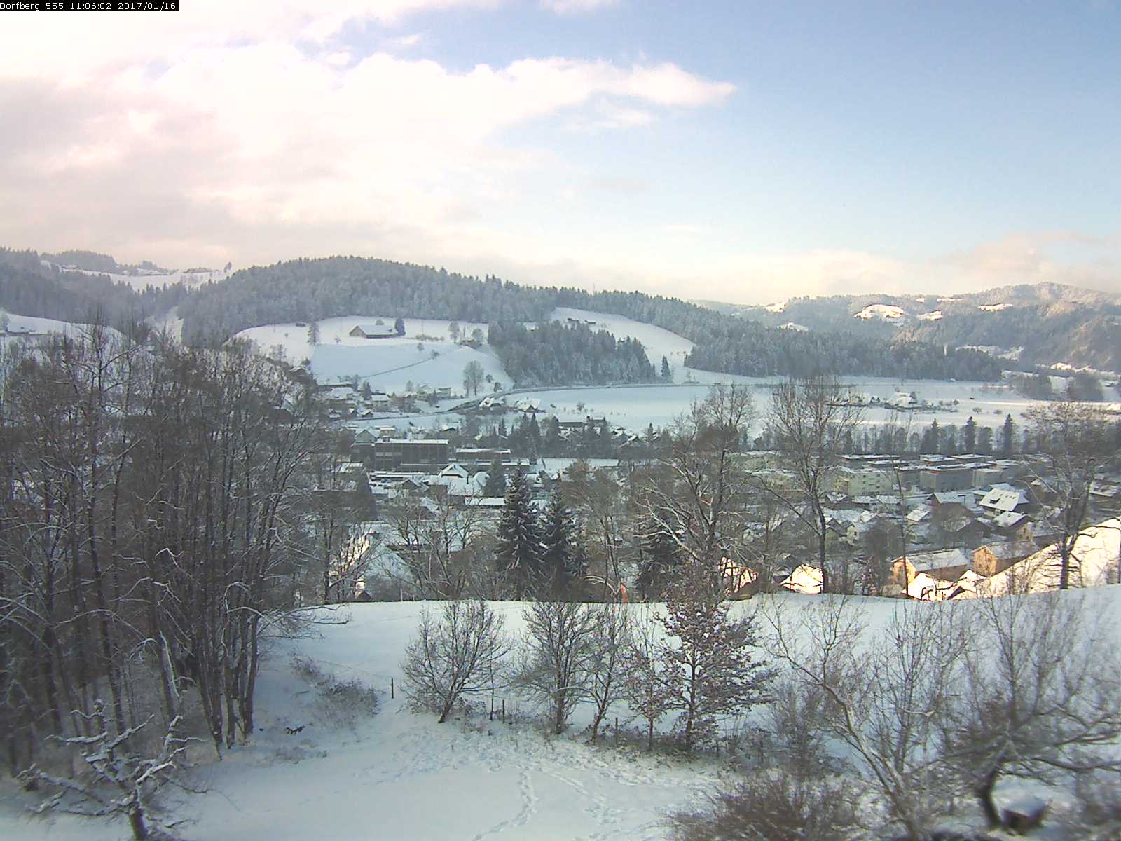 Webcam-Bild: Aussicht vom Dorfberg in Langnau 20170116-110601