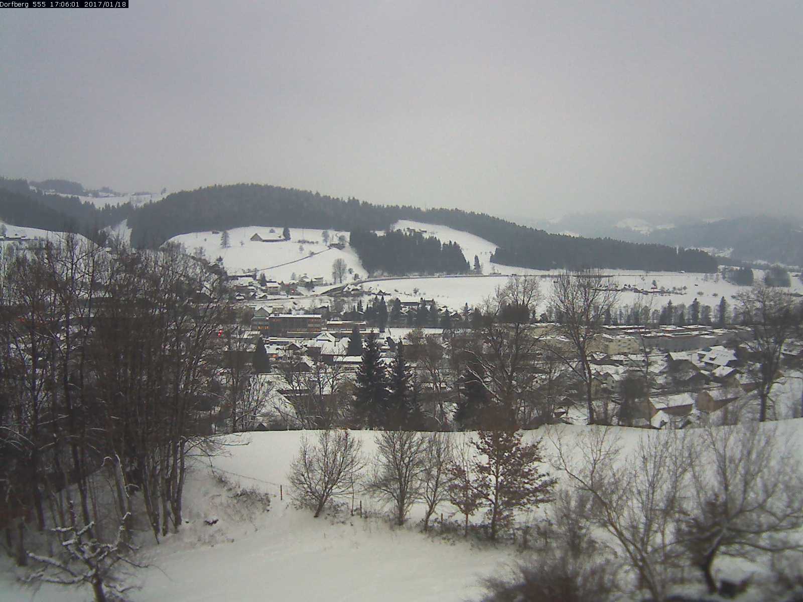Webcam-Bild: Aussicht vom Dorfberg in Langnau 20170118-170601