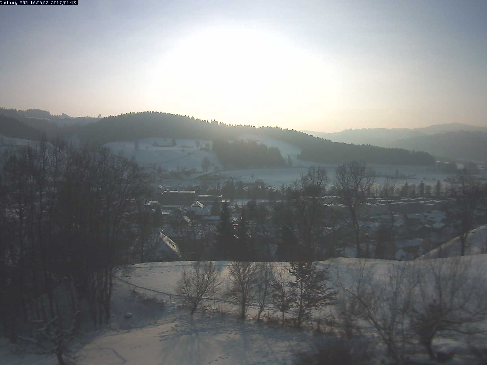 Webcam-Bild: Aussicht vom Dorfberg in Langnau 20170119-160601