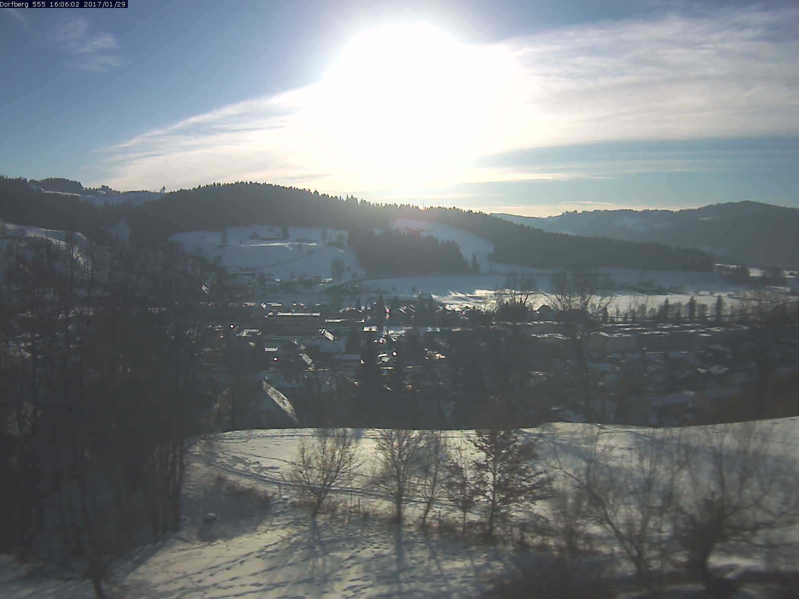 Webcam-Bild: Aussicht vom Dorfberg in Langnau 20170129-160601