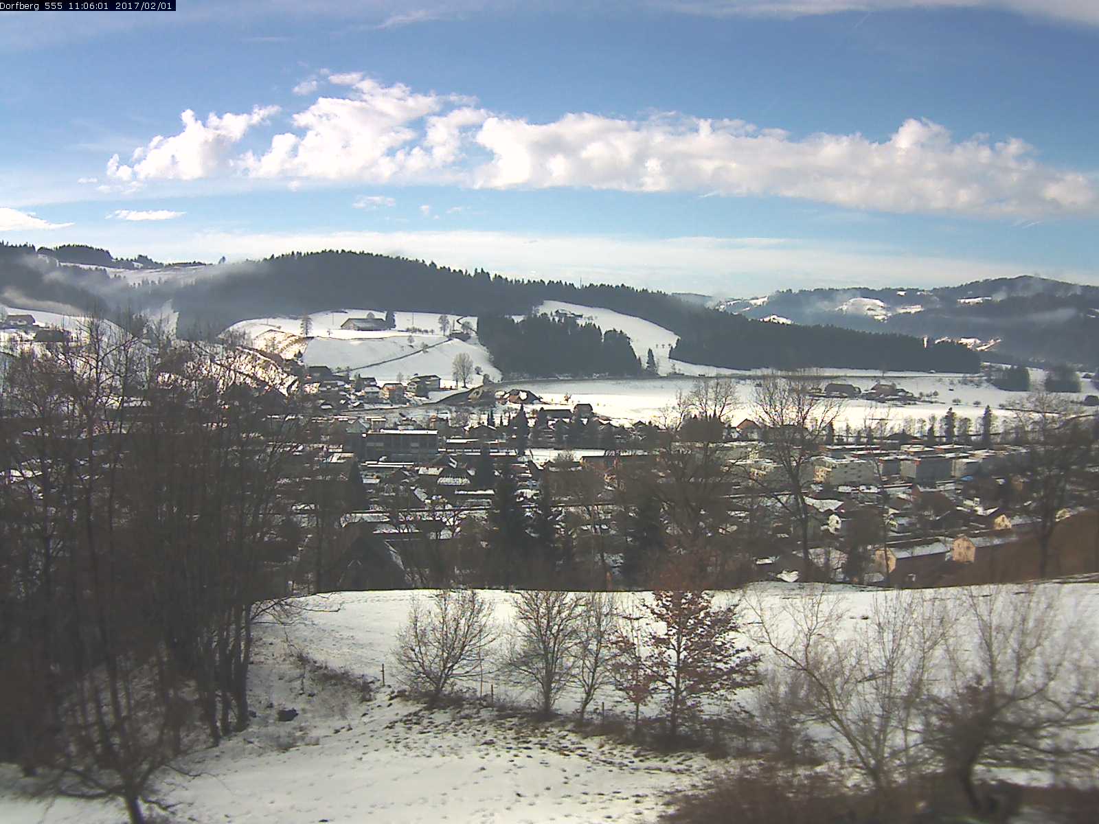 Webcam-Bild: Aussicht vom Dorfberg in Langnau 20170201-110601