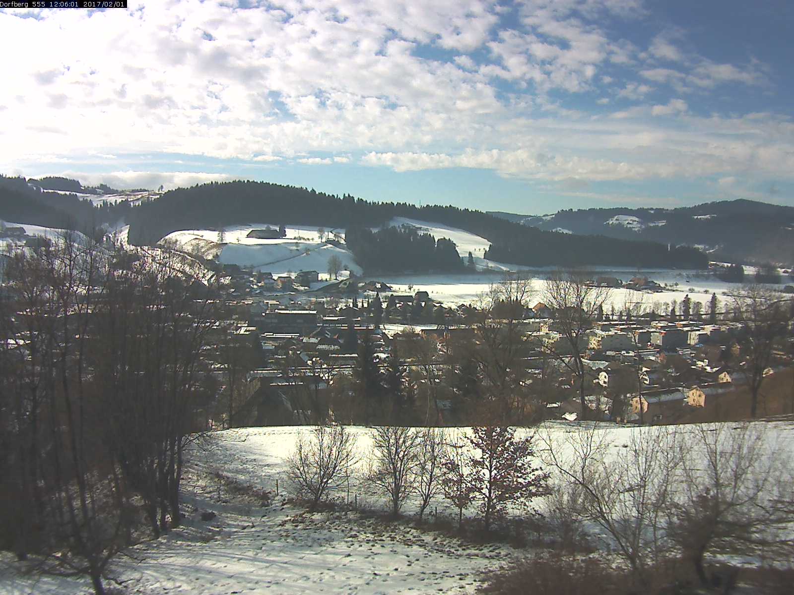 Webcam-Bild: Aussicht vom Dorfberg in Langnau 20170201-120601