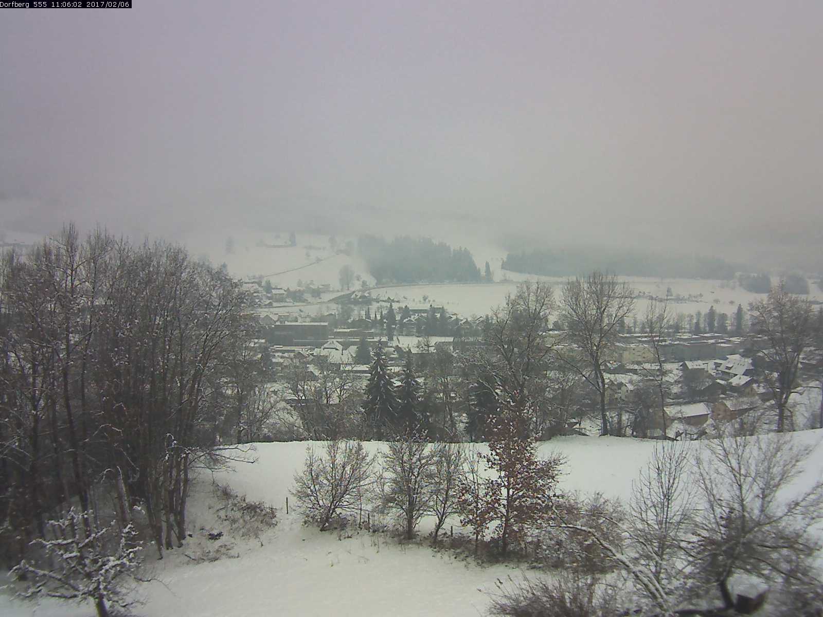Webcam-Bild: Aussicht vom Dorfberg in Langnau 20170206-110601