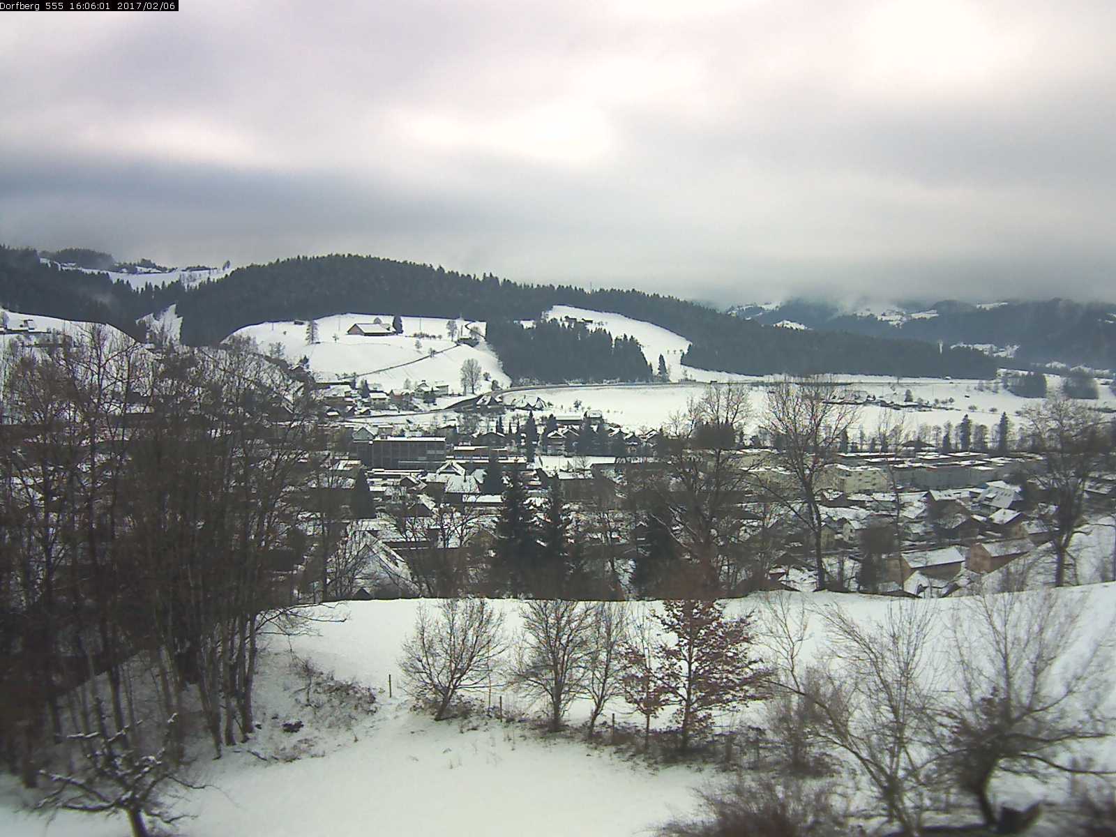 Webcam-Bild: Aussicht vom Dorfberg in Langnau 20170206-160601
