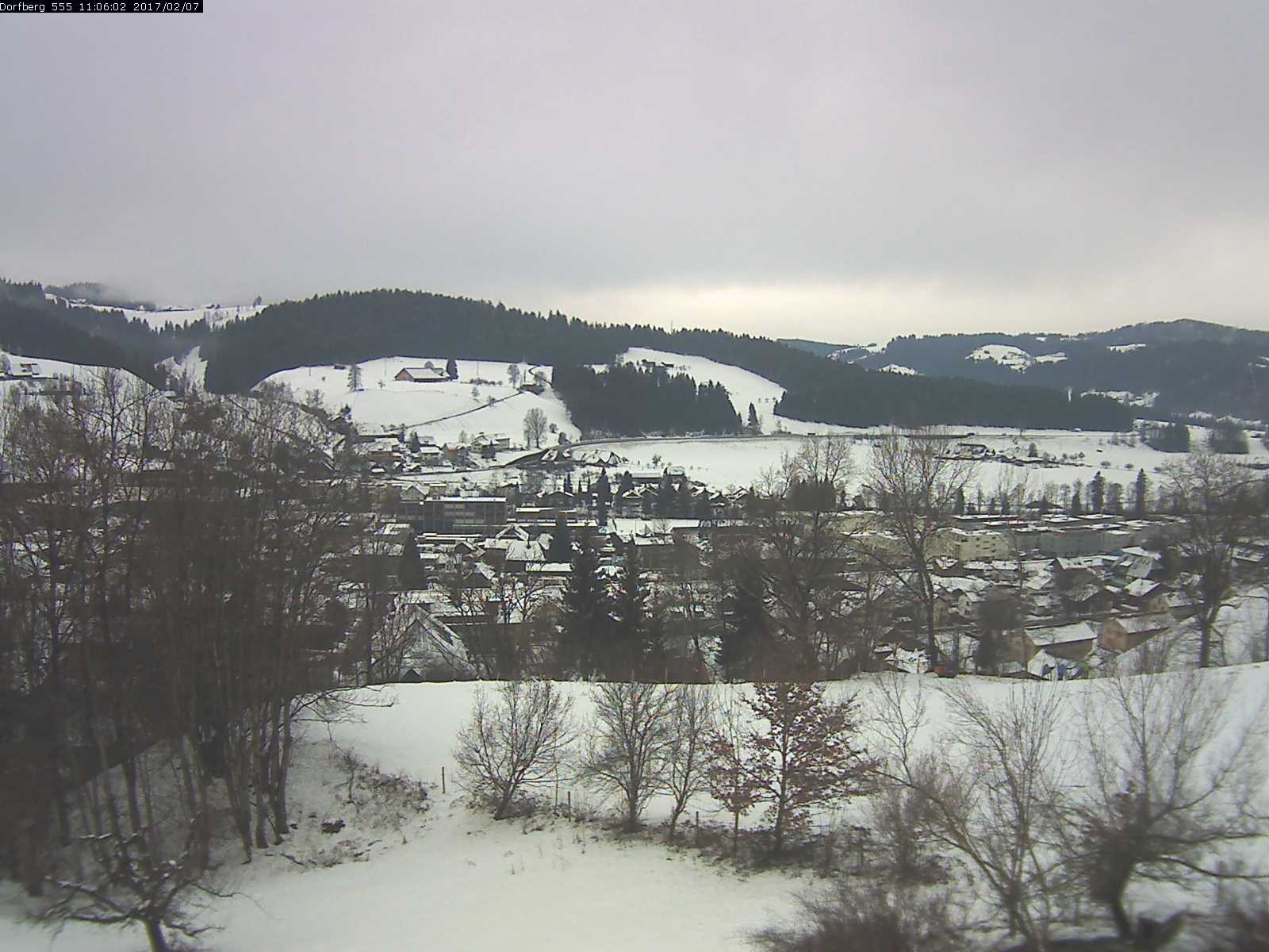 Webcam-Bild: Aussicht vom Dorfberg in Langnau 20170207-110601