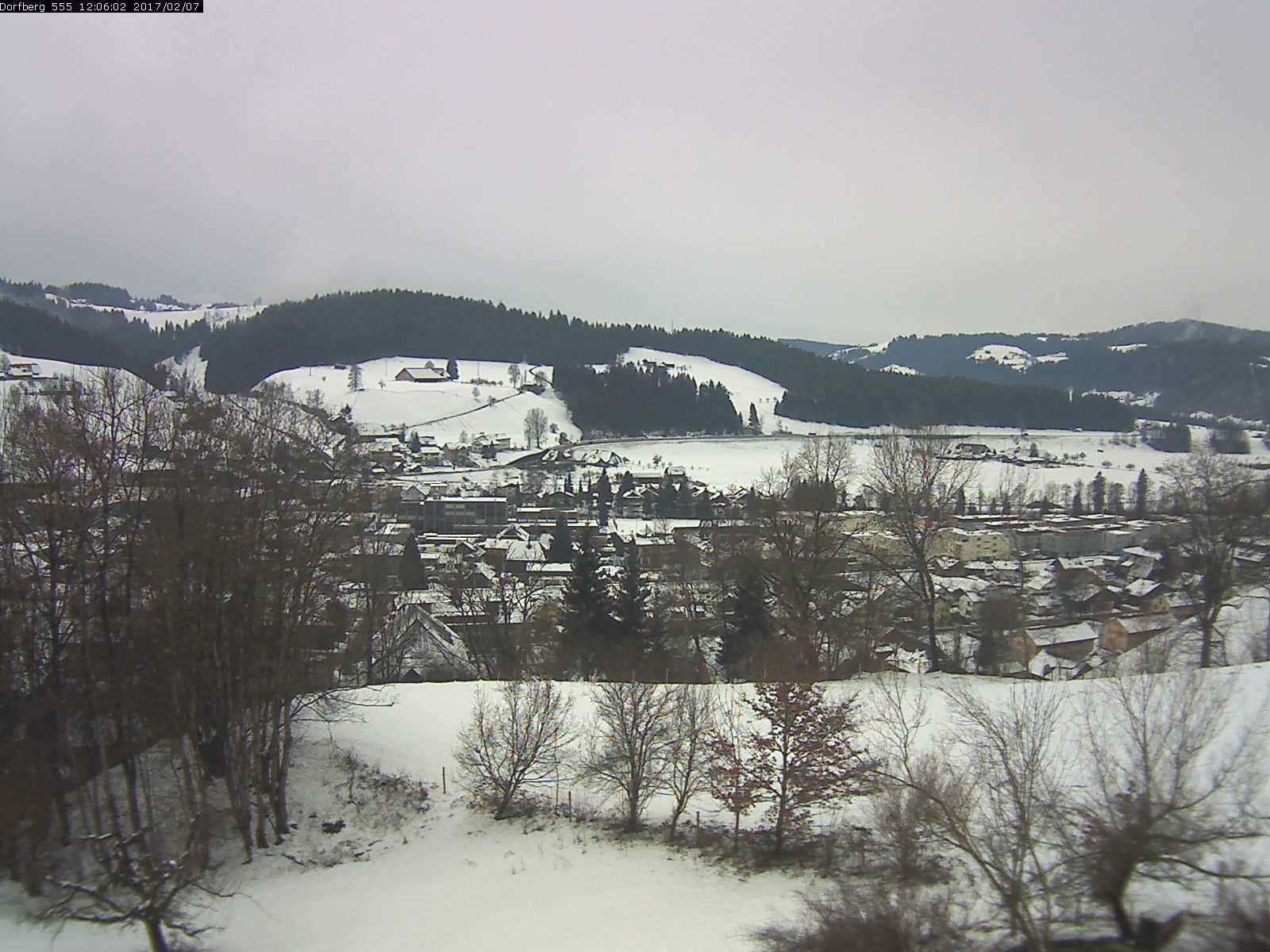 Webcam-Bild: Aussicht vom Dorfberg in Langnau 20170207-120601