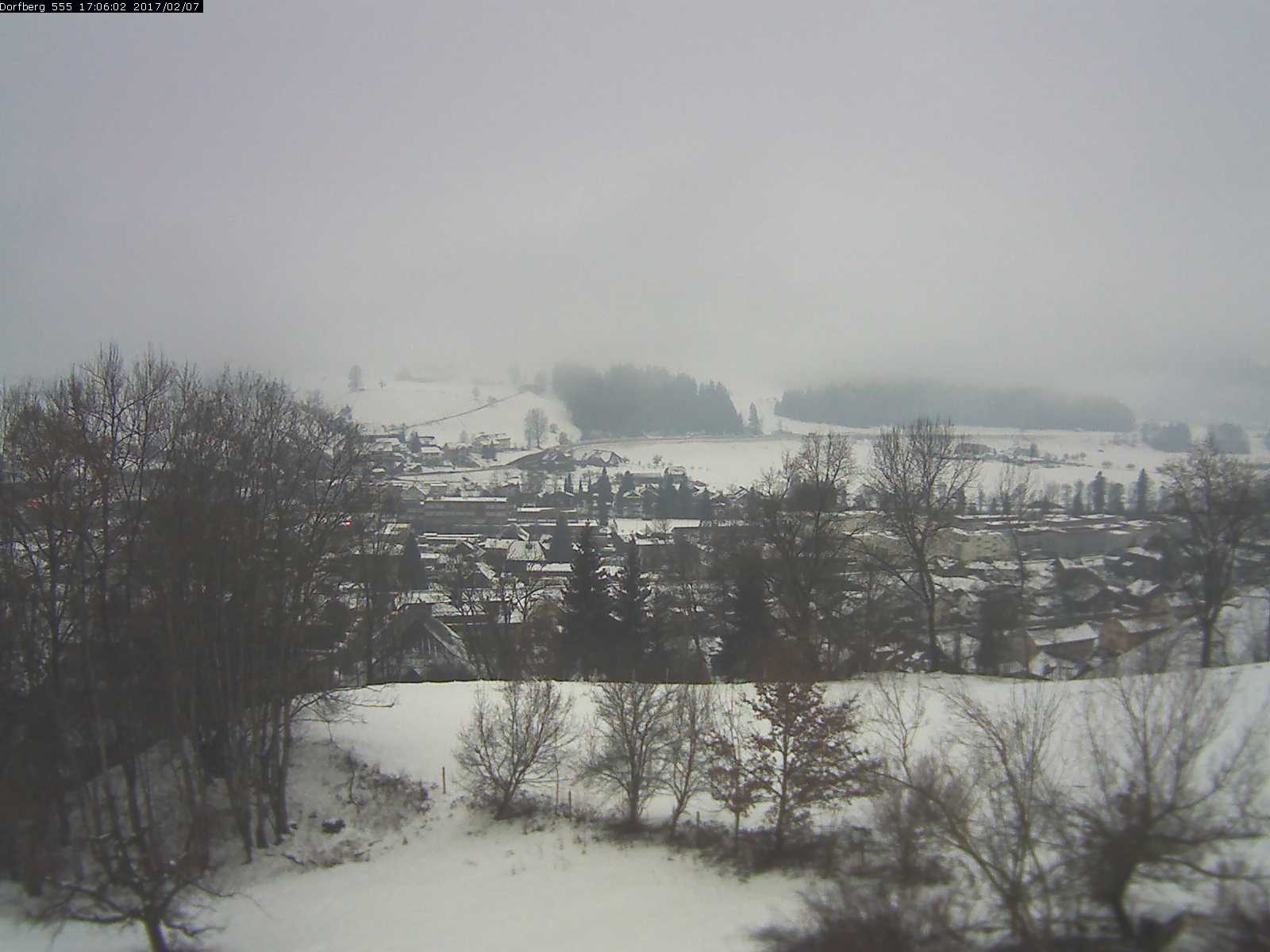 Webcam-Bild: Aussicht vom Dorfberg in Langnau 20170207-170601
