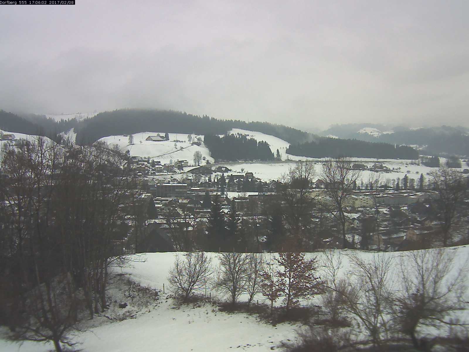 Webcam-Bild: Aussicht vom Dorfberg in Langnau 20170208-170601
