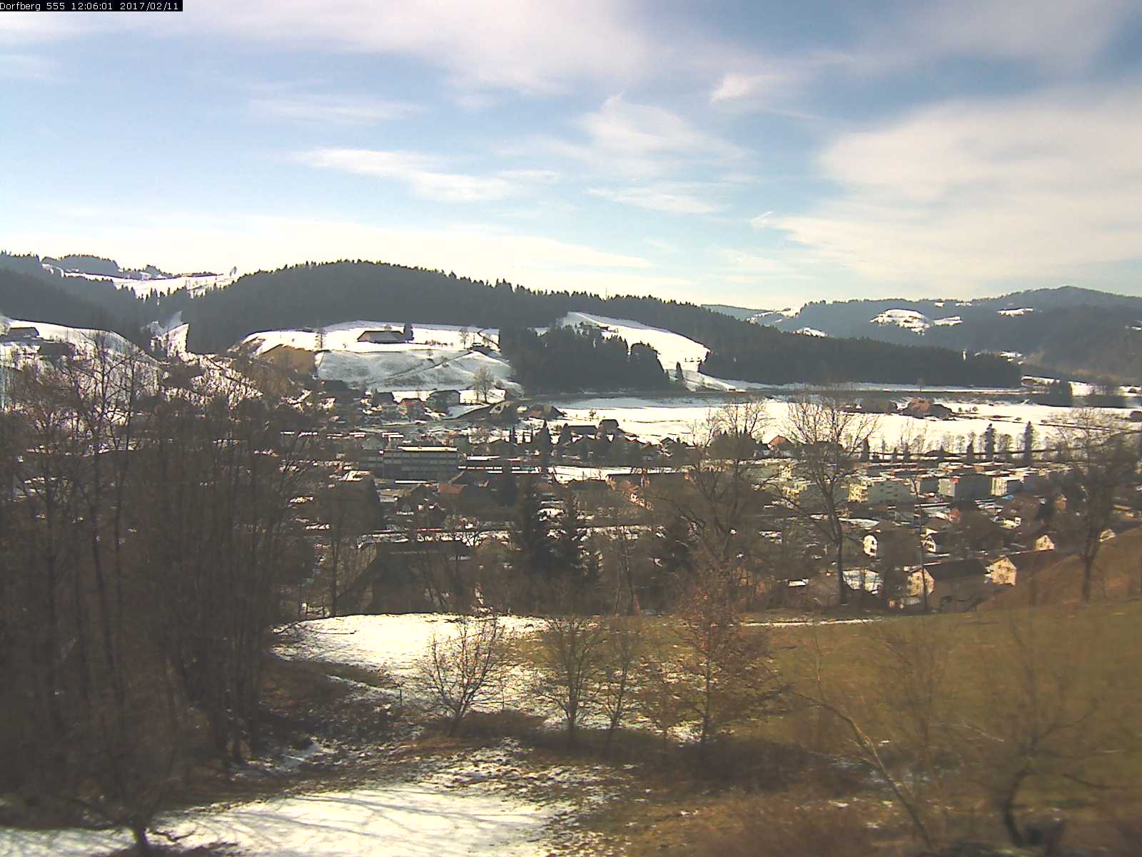 Webcam-Bild: Aussicht vom Dorfberg in Langnau 20170211-120601