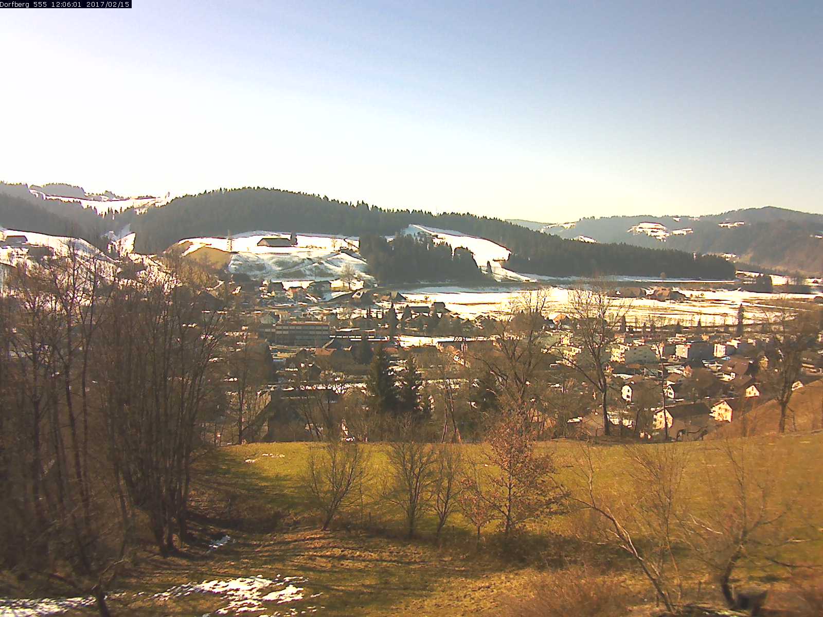 Webcam-Bild: Aussicht vom Dorfberg in Langnau 20170215-120601