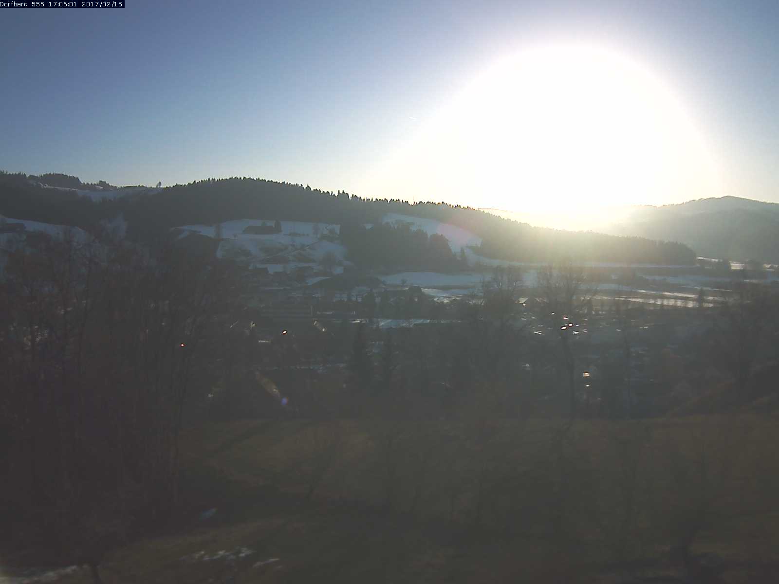 Webcam-Bild: Aussicht vom Dorfberg in Langnau 20170215-170601