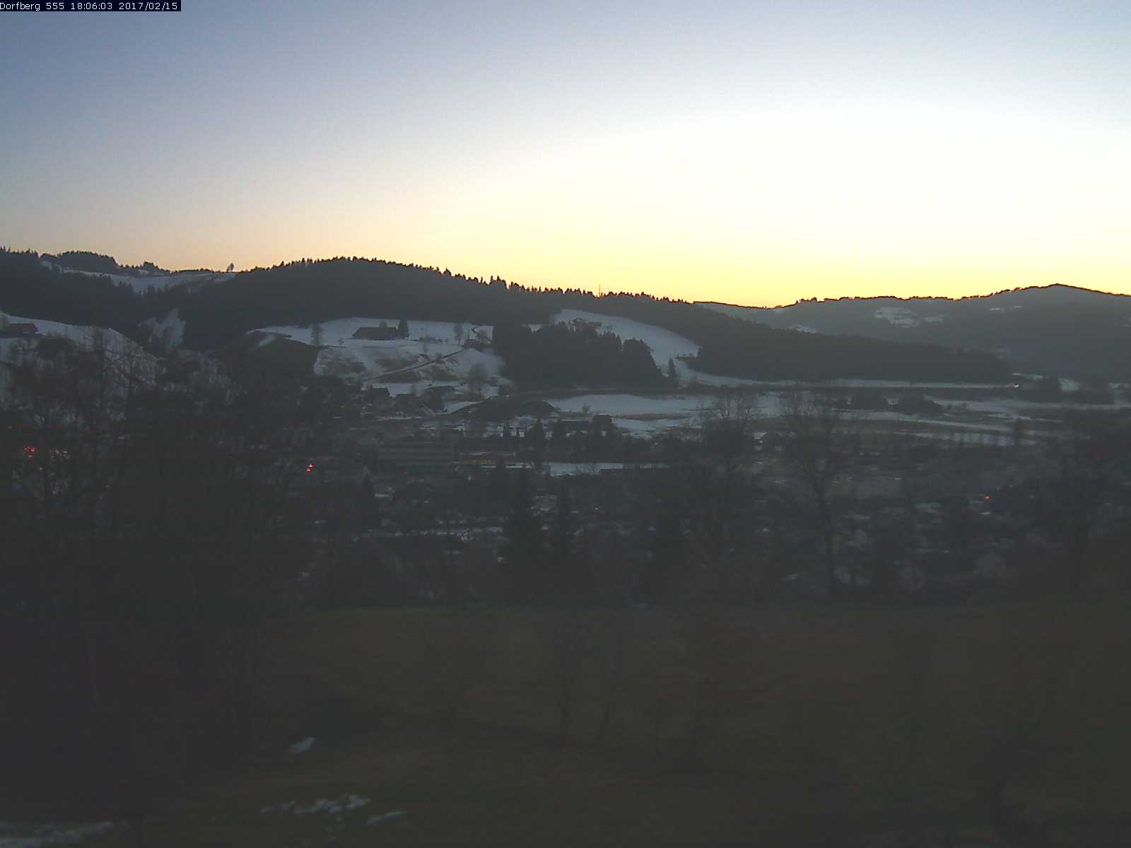 Webcam-Bild: Aussicht vom Dorfberg in Langnau 20170215-180601