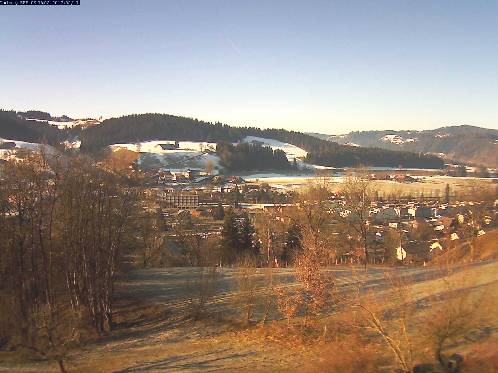 Webcam-Bild: Aussicht vom Dorfberg in Langnau 20170219-090601
