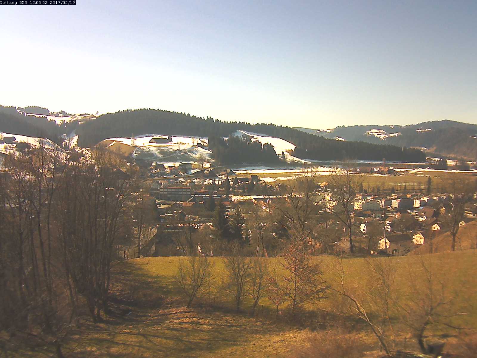 Webcam-Bild: Aussicht vom Dorfberg in Langnau 20170219-120601