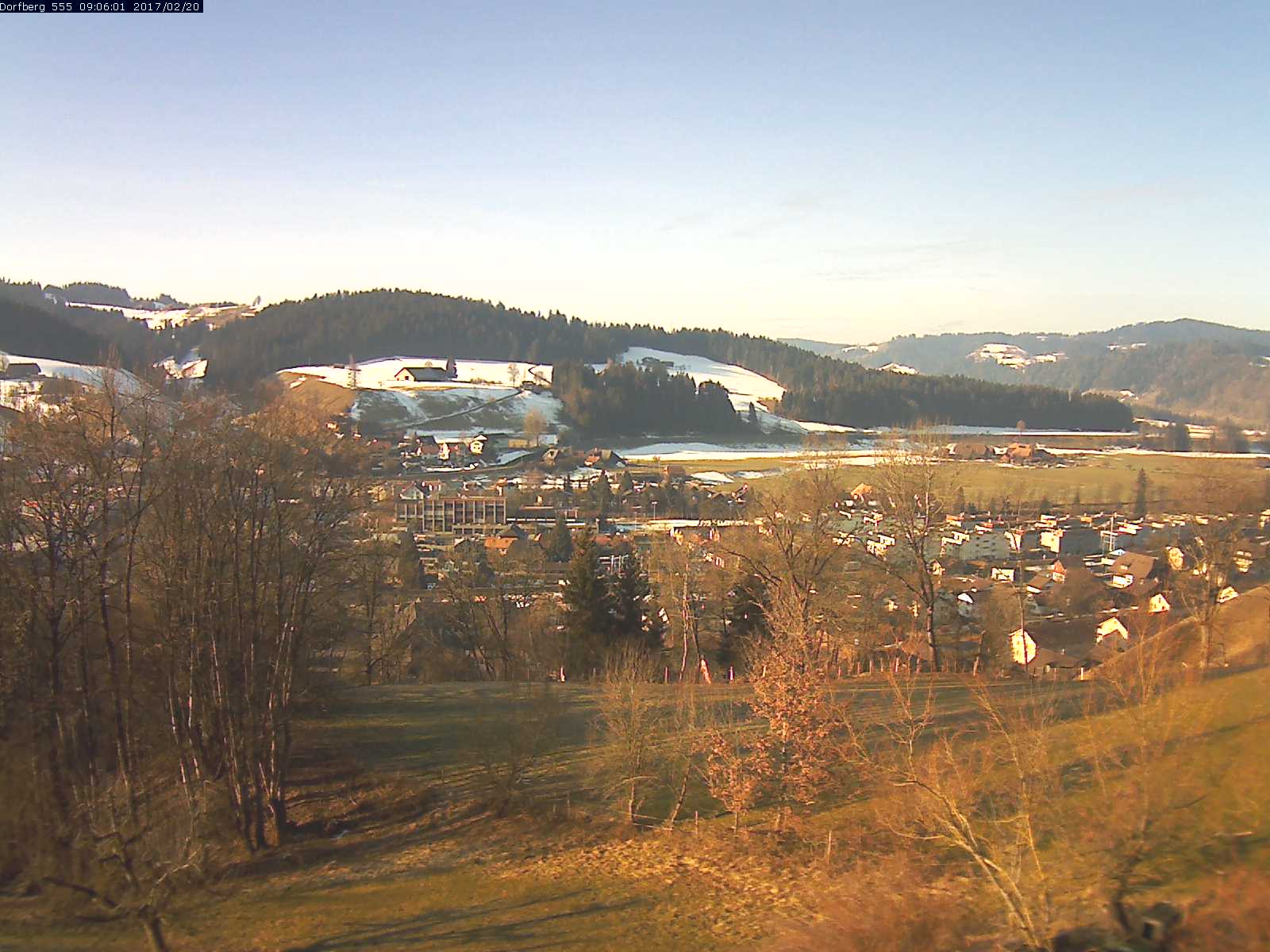 Webcam-Bild: Aussicht vom Dorfberg in Langnau 20170220-090601