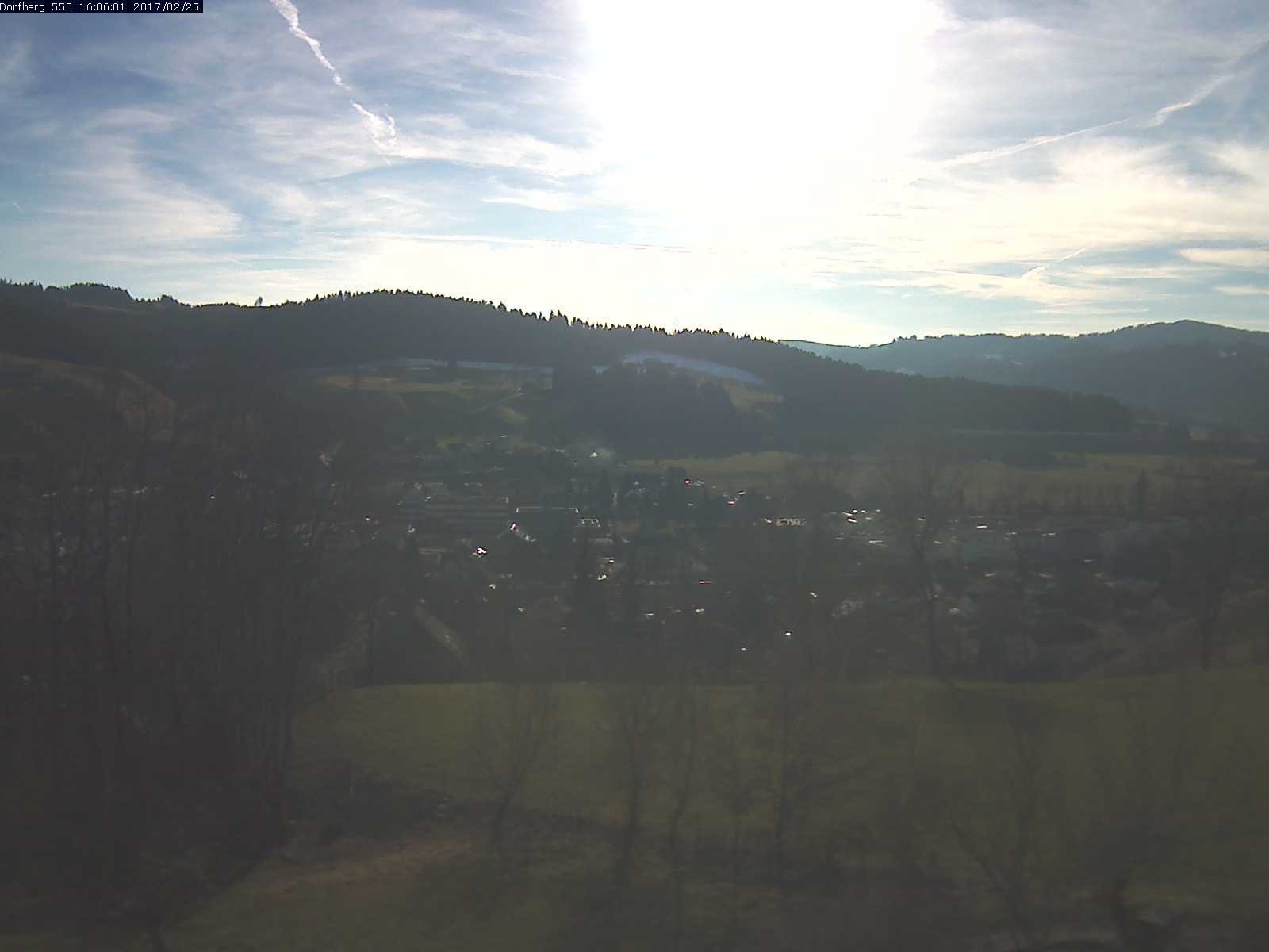 Webcam-Bild: Aussicht vom Dorfberg in Langnau 20170225-160601