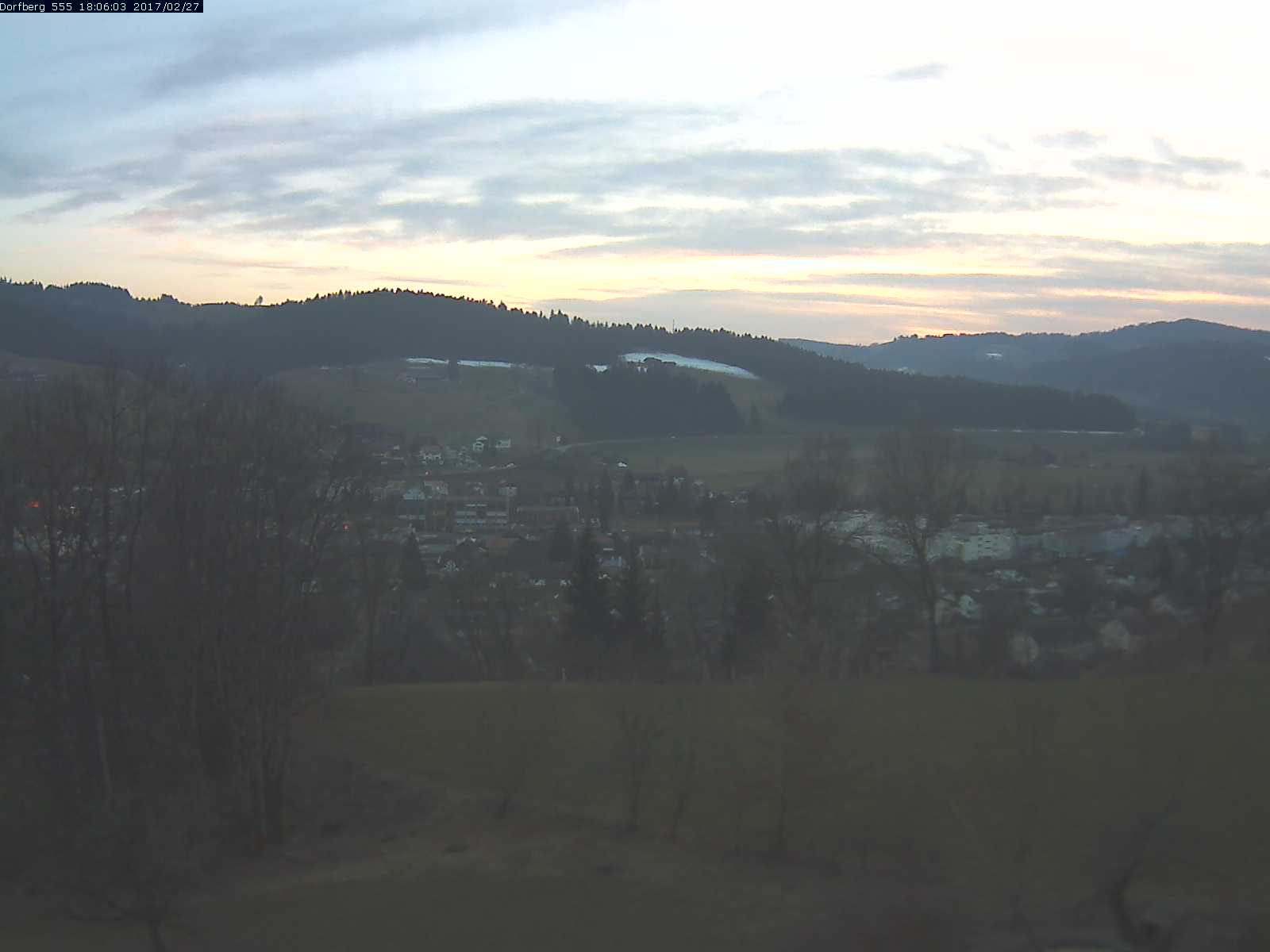 Webcam-Bild: Aussicht vom Dorfberg in Langnau 20170227-180601