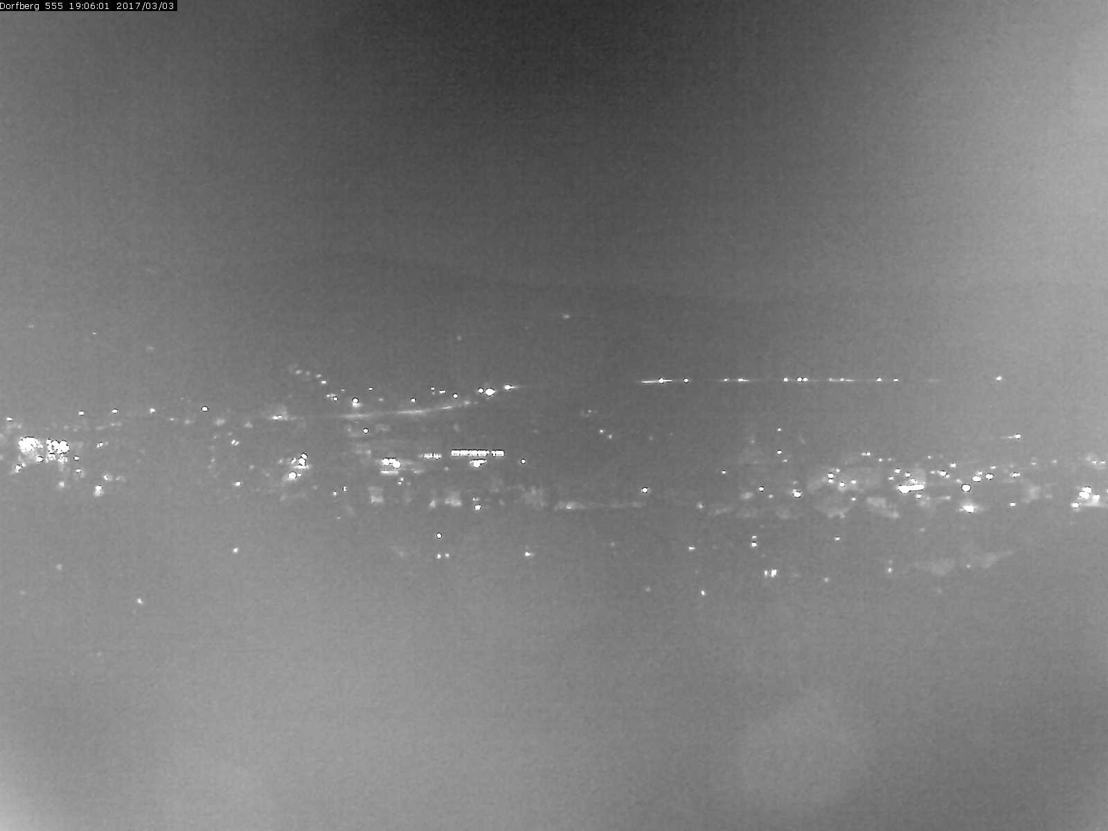 Webcam-Bild: Aussicht vom Dorfberg in Langnau 20170303-190601