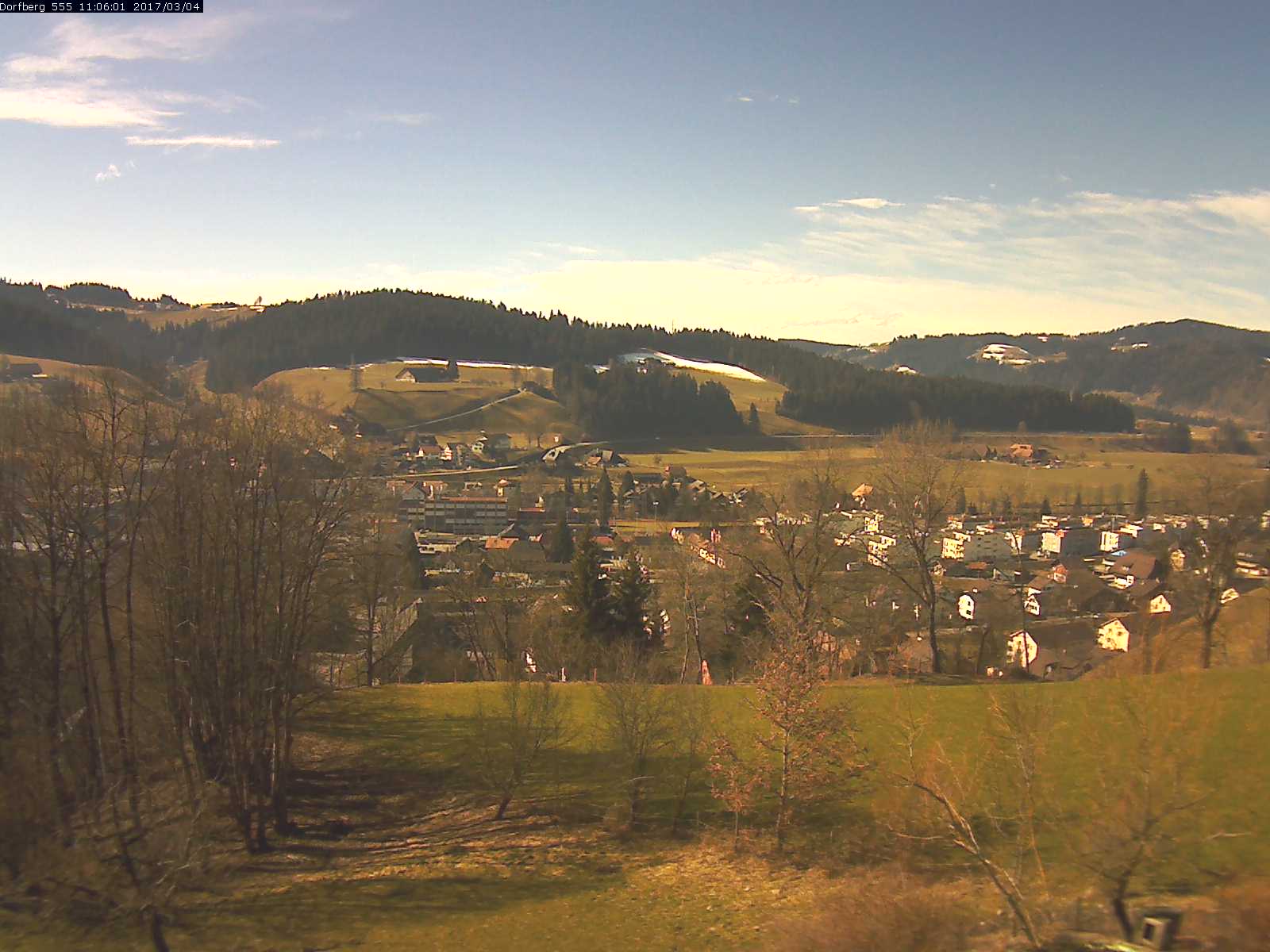 Webcam-Bild: Aussicht vom Dorfberg in Langnau 20170304-110601