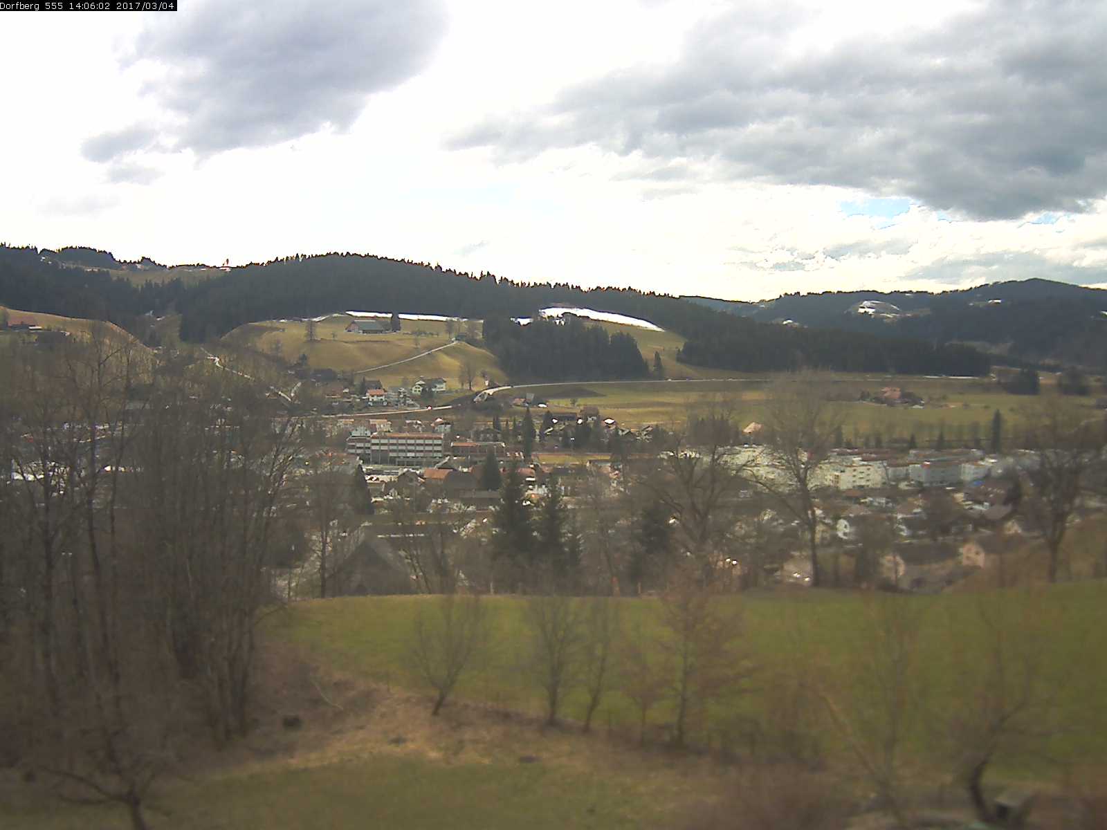 Webcam-Bild: Aussicht vom Dorfberg in Langnau 20170304-140601
