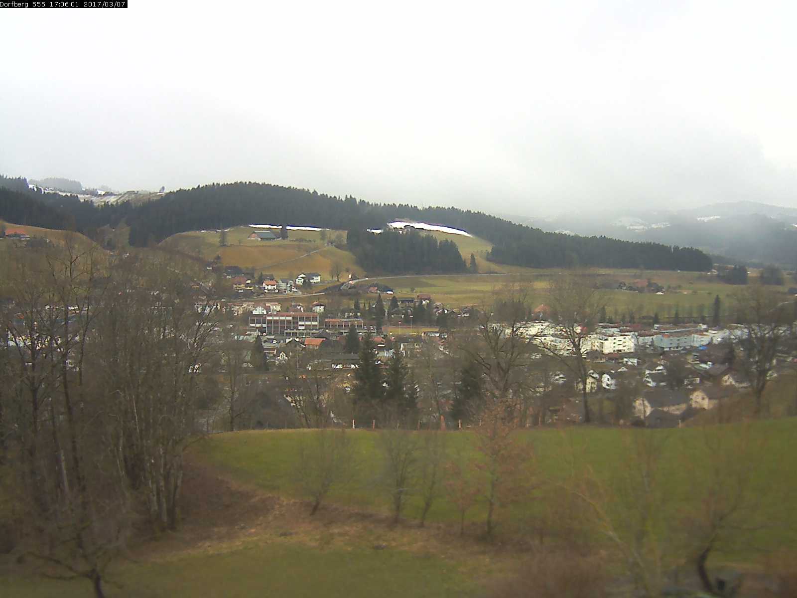Webcam-Bild: Aussicht vom Dorfberg in Langnau 20170307-170601