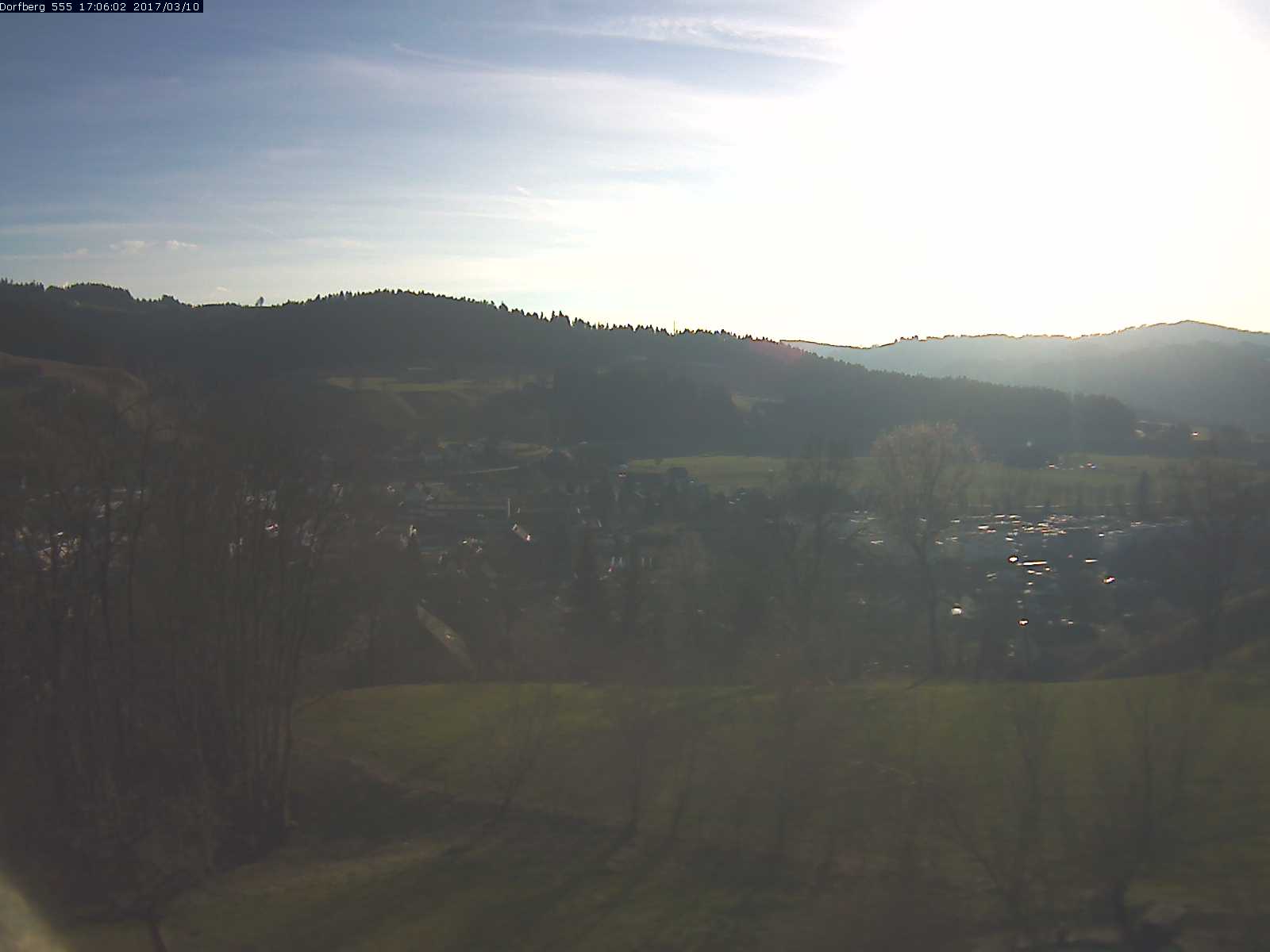 Webcam-Bild: Aussicht vom Dorfberg in Langnau 20170310-170601