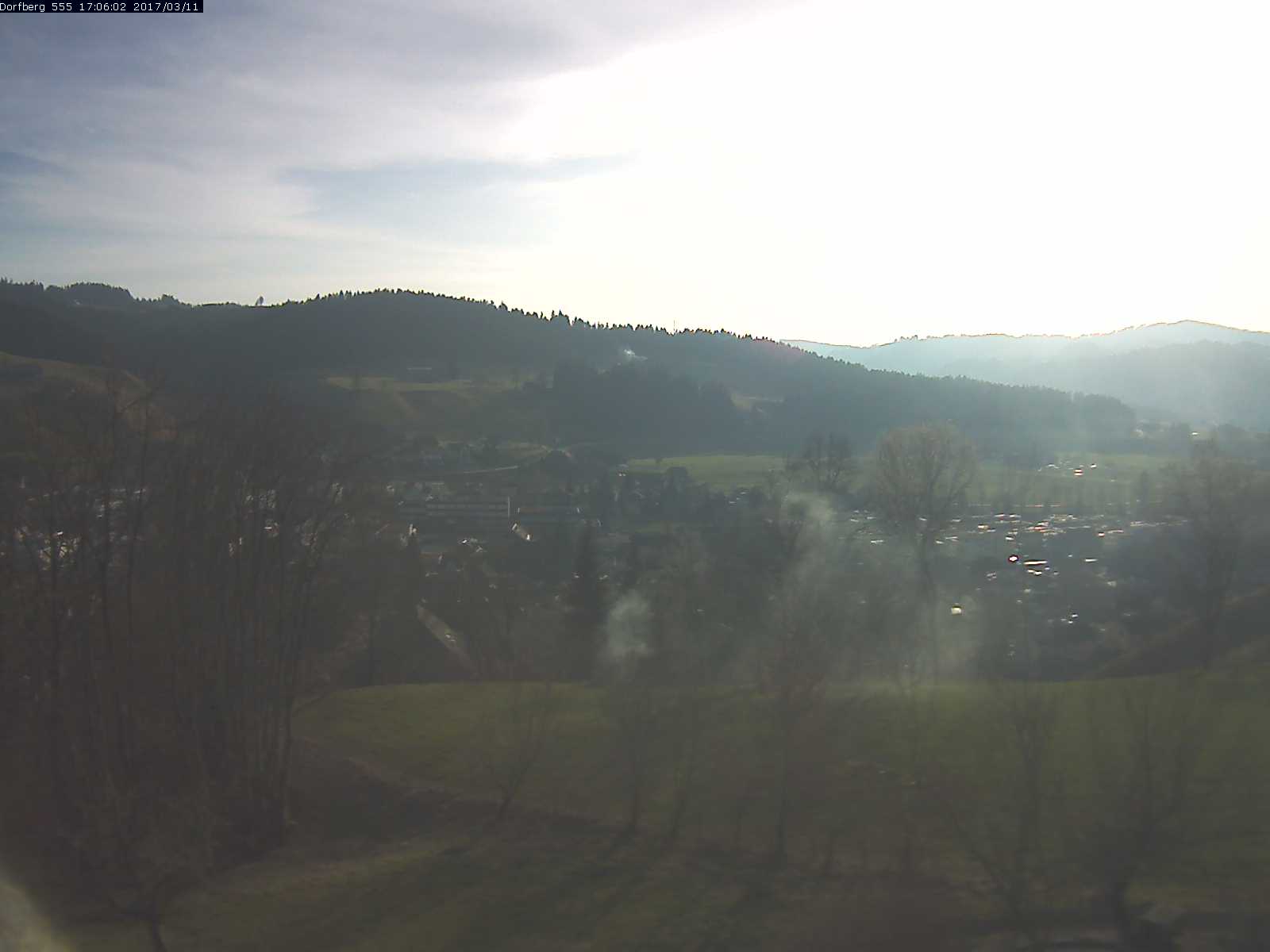 Webcam-Bild: Aussicht vom Dorfberg in Langnau 20170311-170601