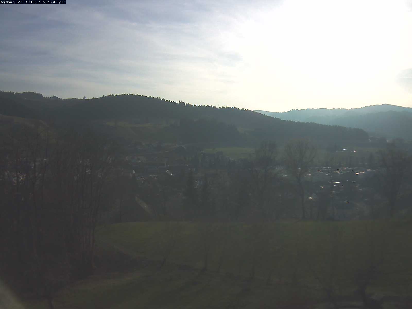 Webcam-Bild: Aussicht vom Dorfberg in Langnau 20170313-170601